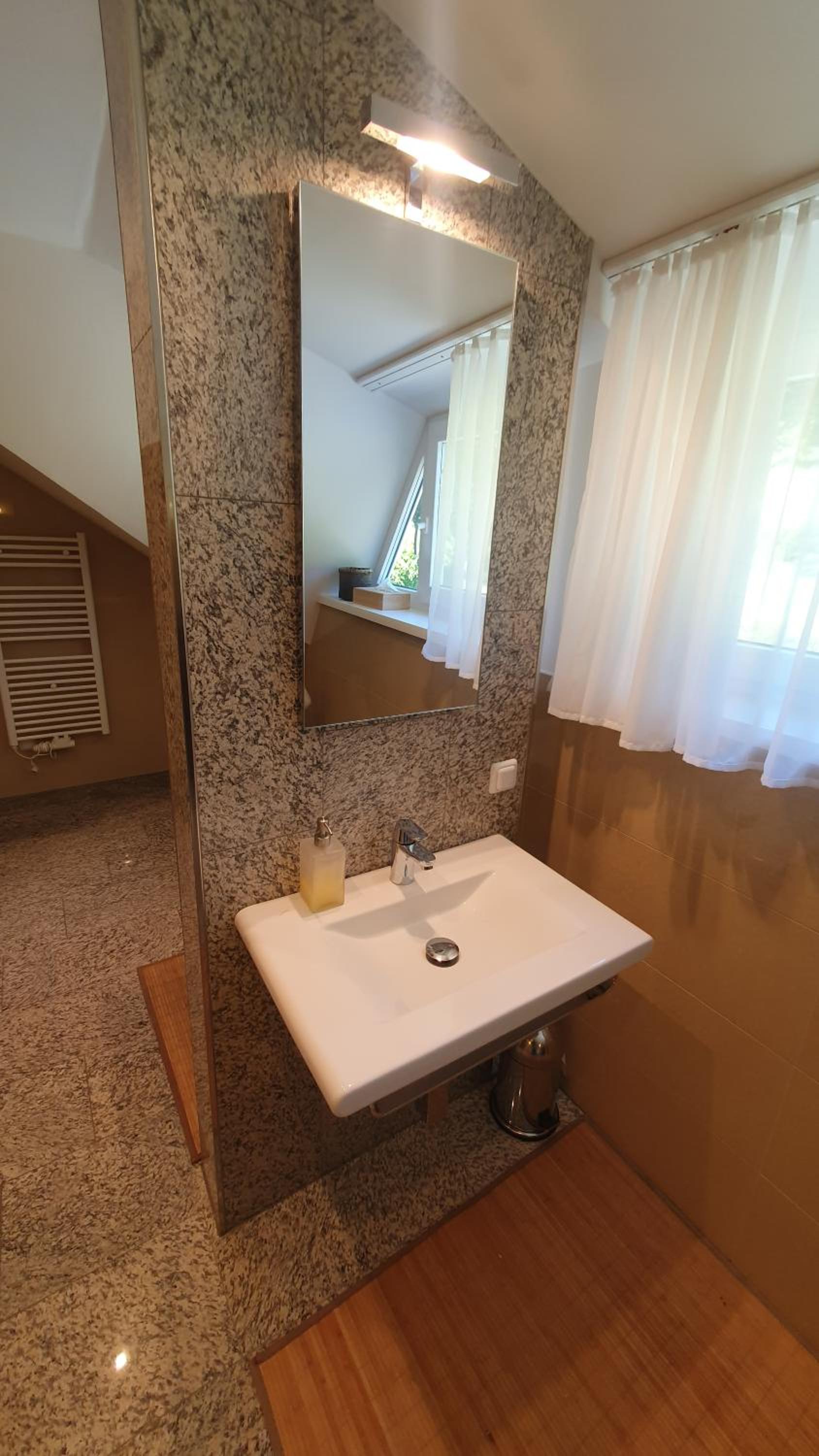 Apartment With Lake View photo 2
