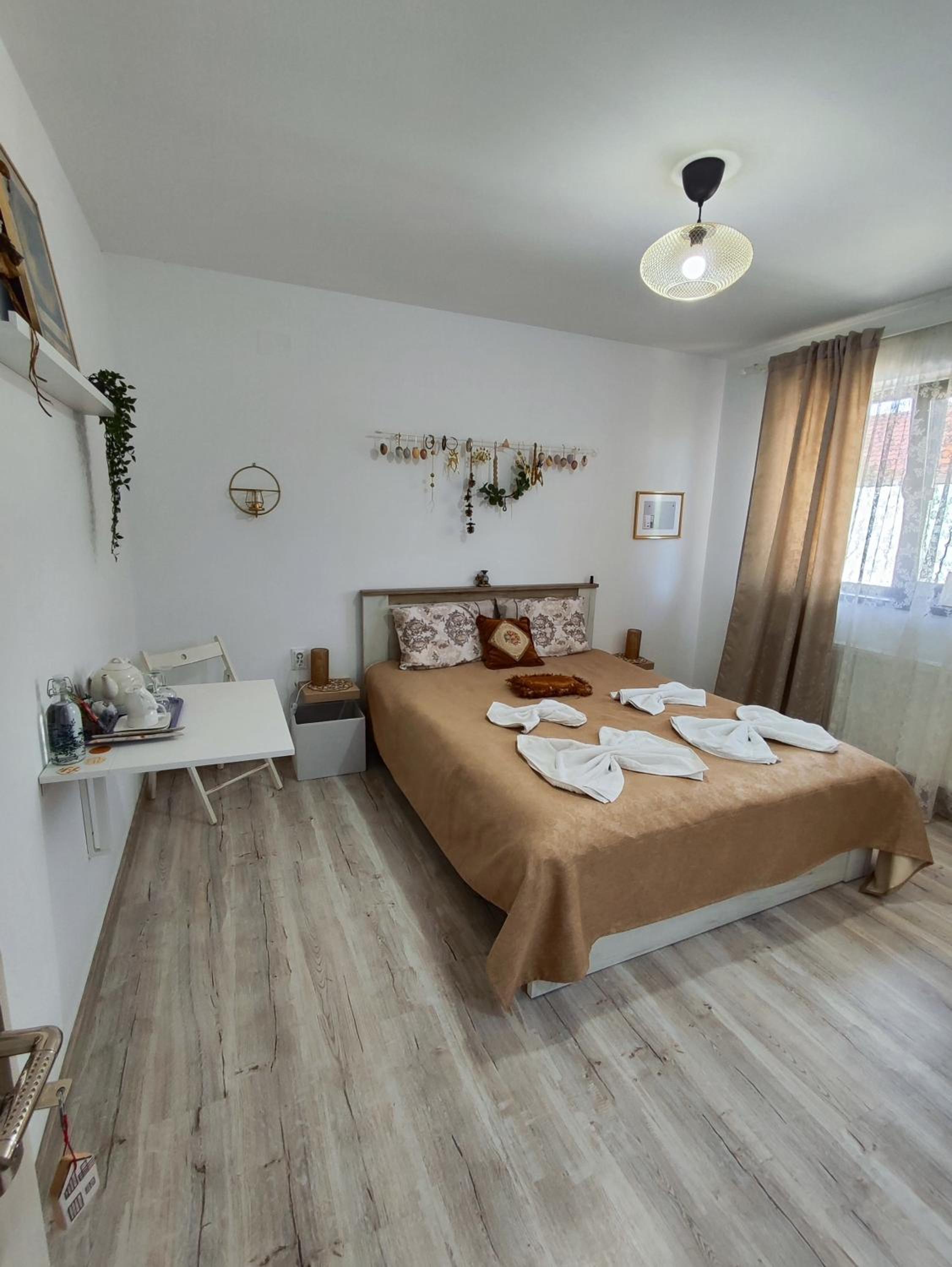 Double Room with Mountain View - Photo 7