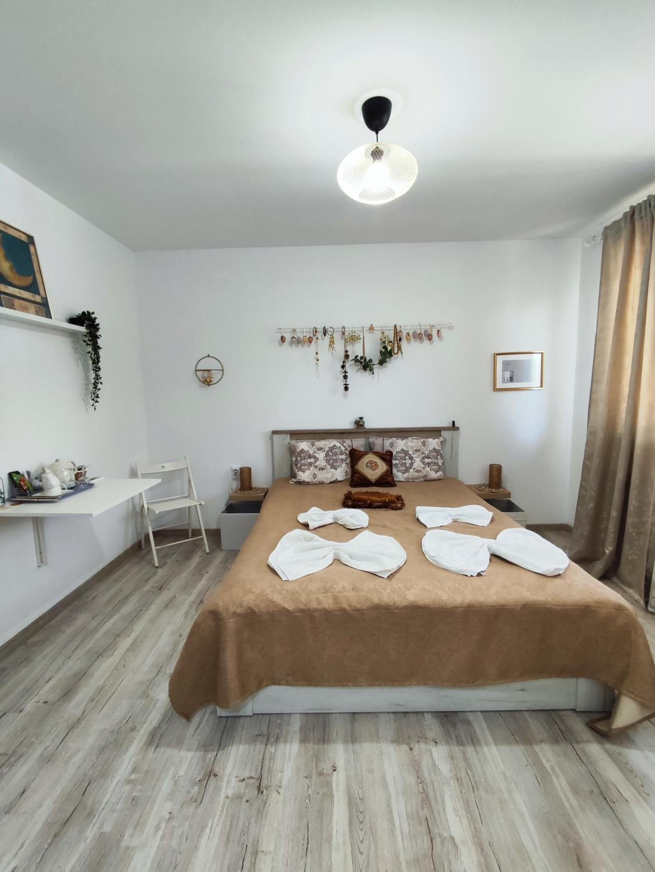 Double Room with Mountain View - Photo 4