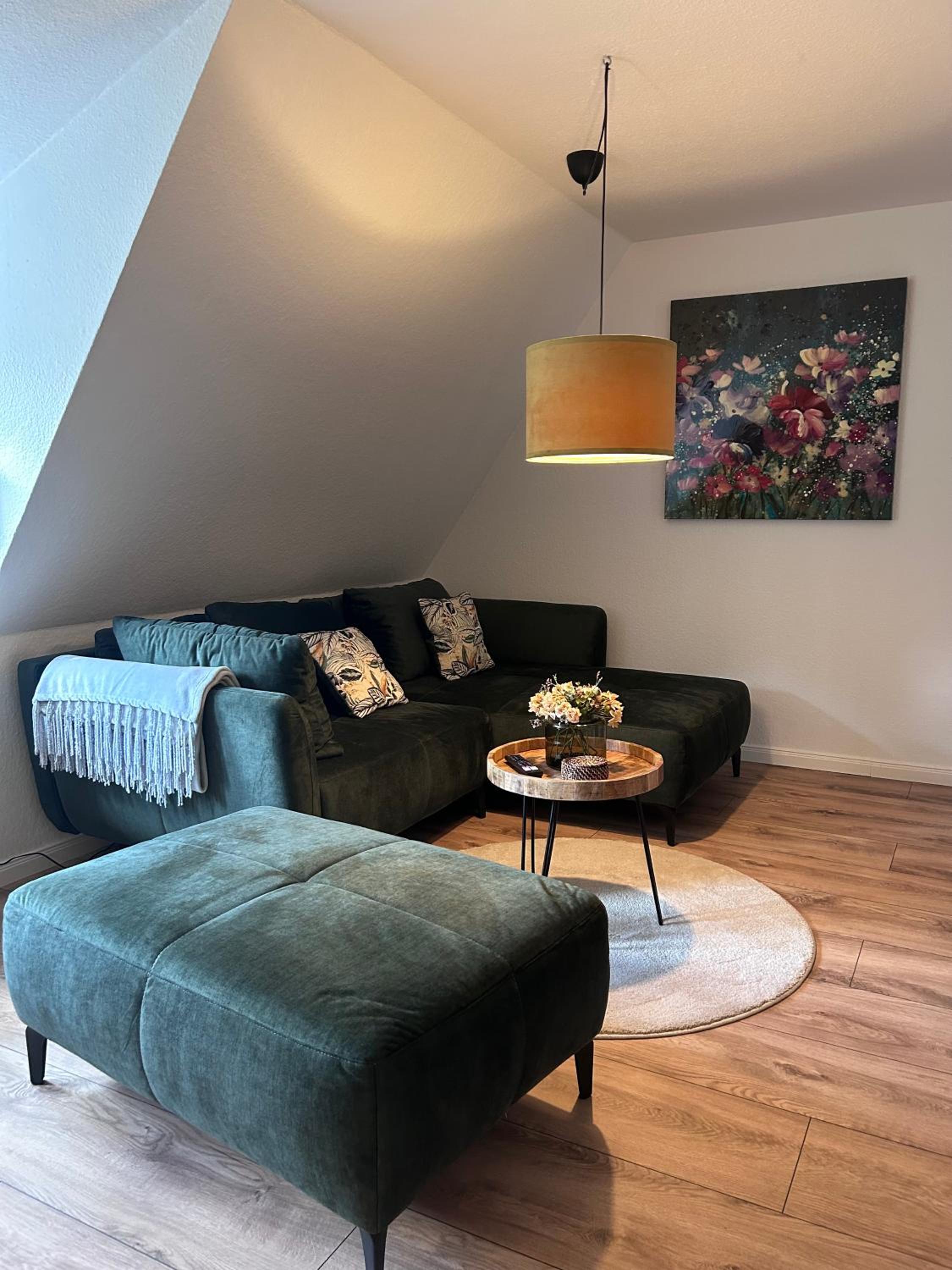 One-Bedroom Apartment photo 1