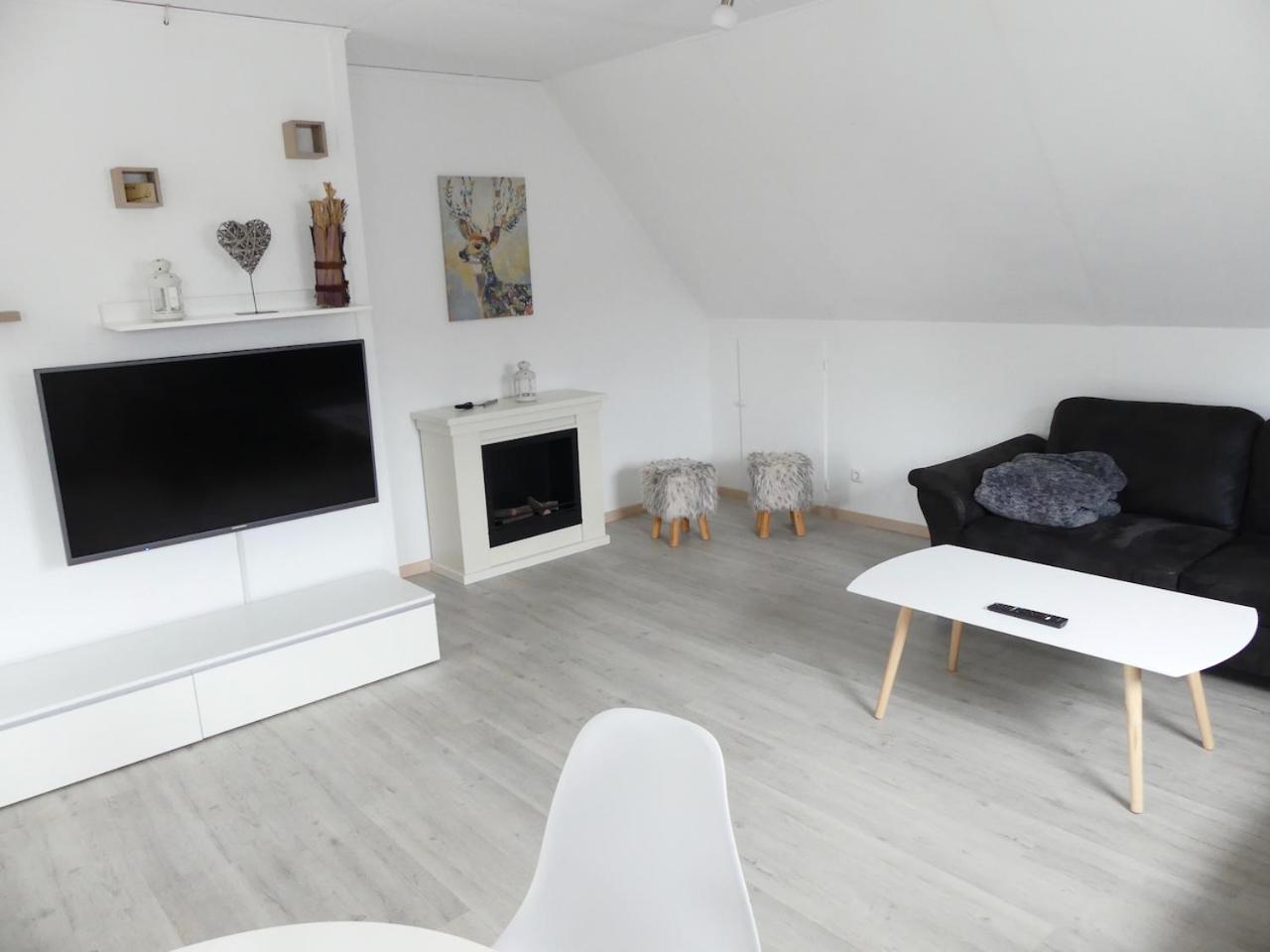 Two-Bedroom Apartment - Photo 8
