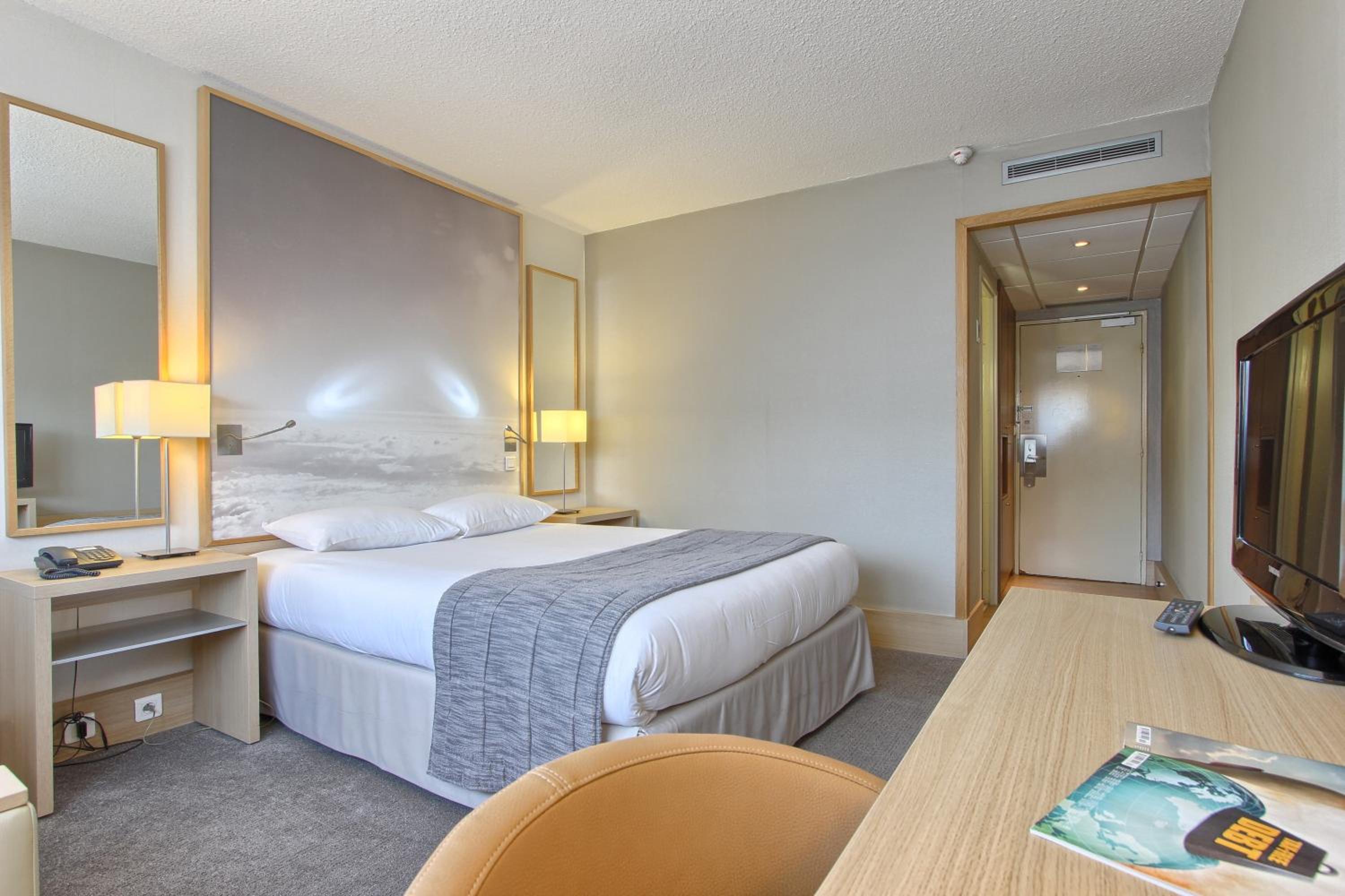 Standard Queen Room - Photo 2