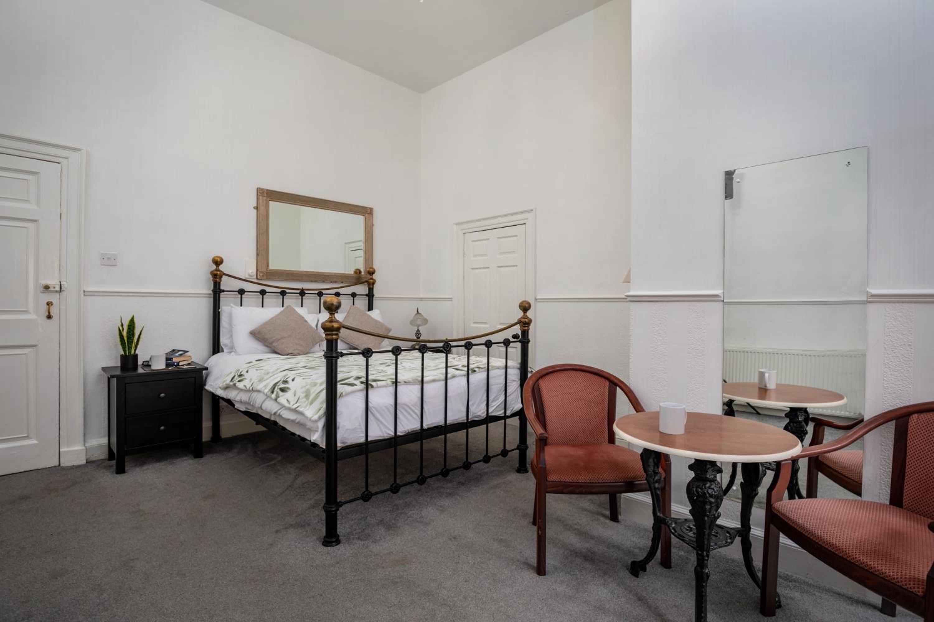 Double Room with Extra Bed photo 2