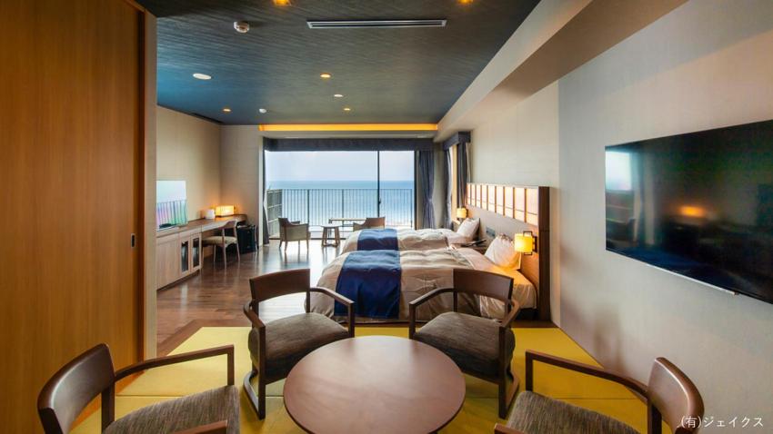 Royal Family Room with Tatami Area with Sea View