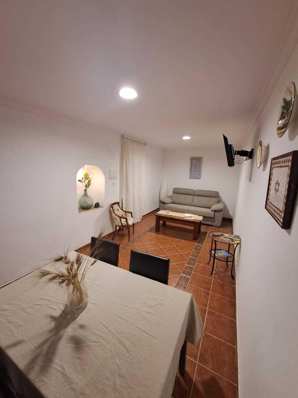 One-Bedroom Family Apartment - Photo 1