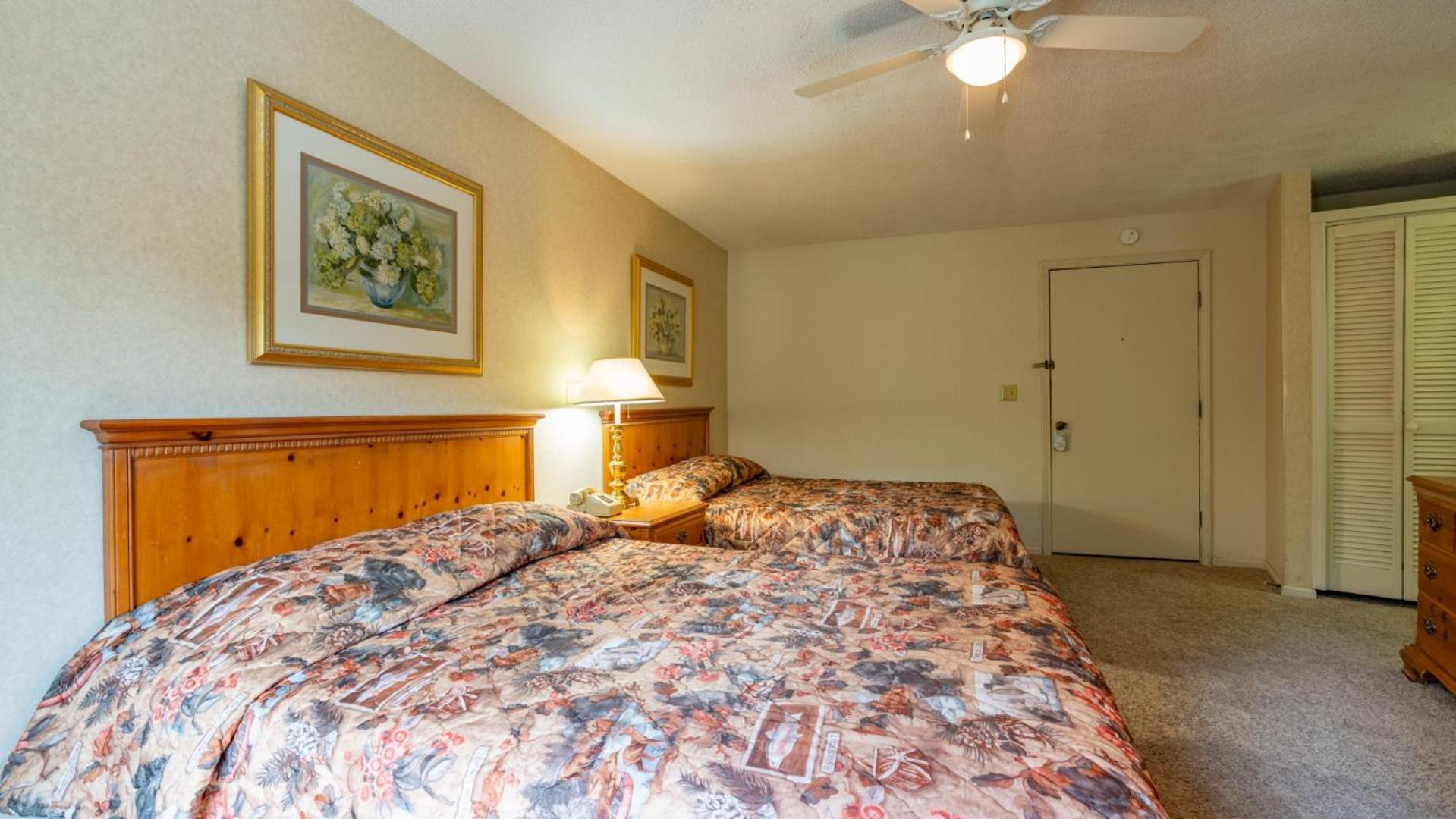 One-Bedroom Queen Suite with Sofa Bed