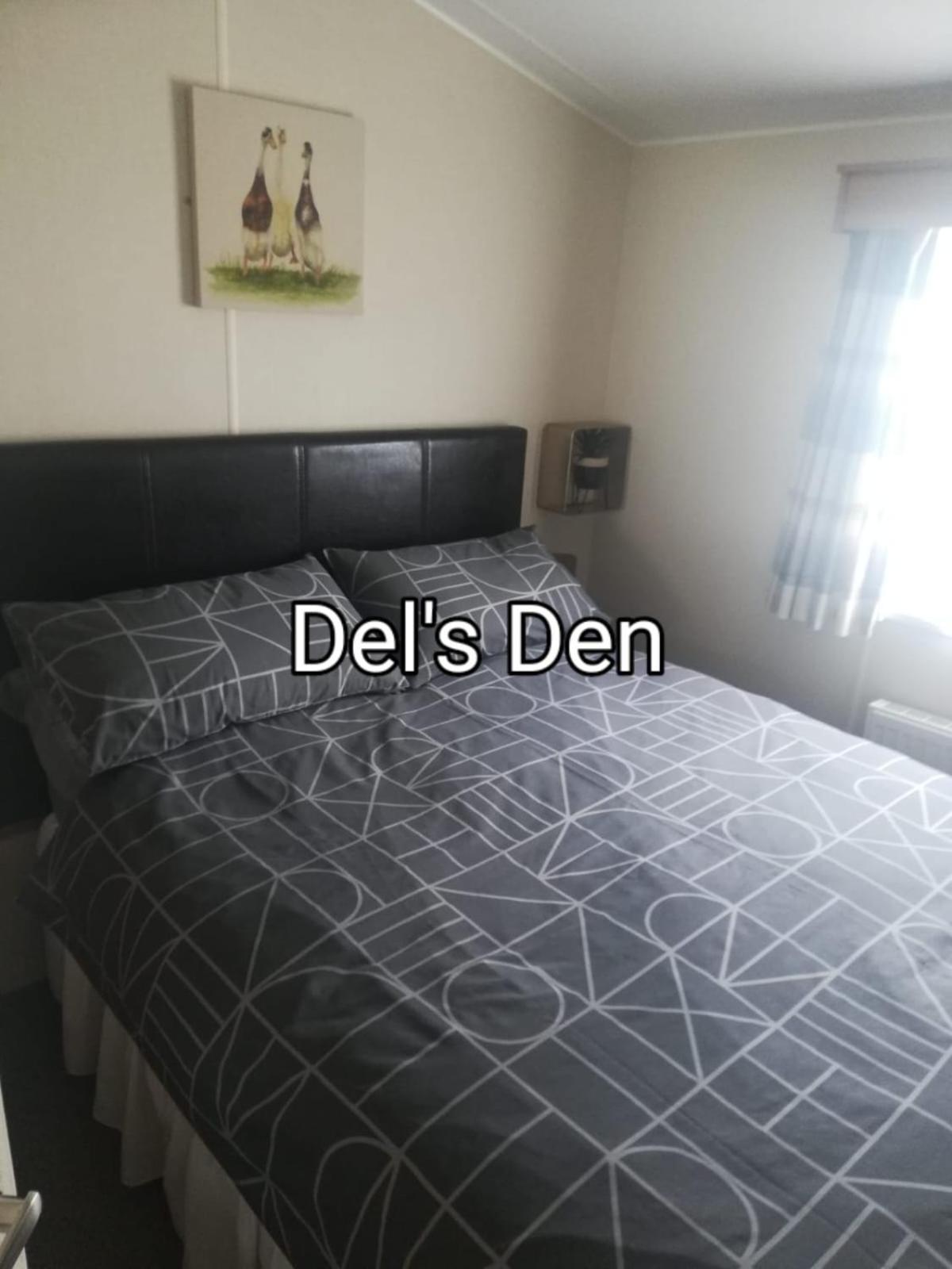 Two-Bedroom Apartment photo 2