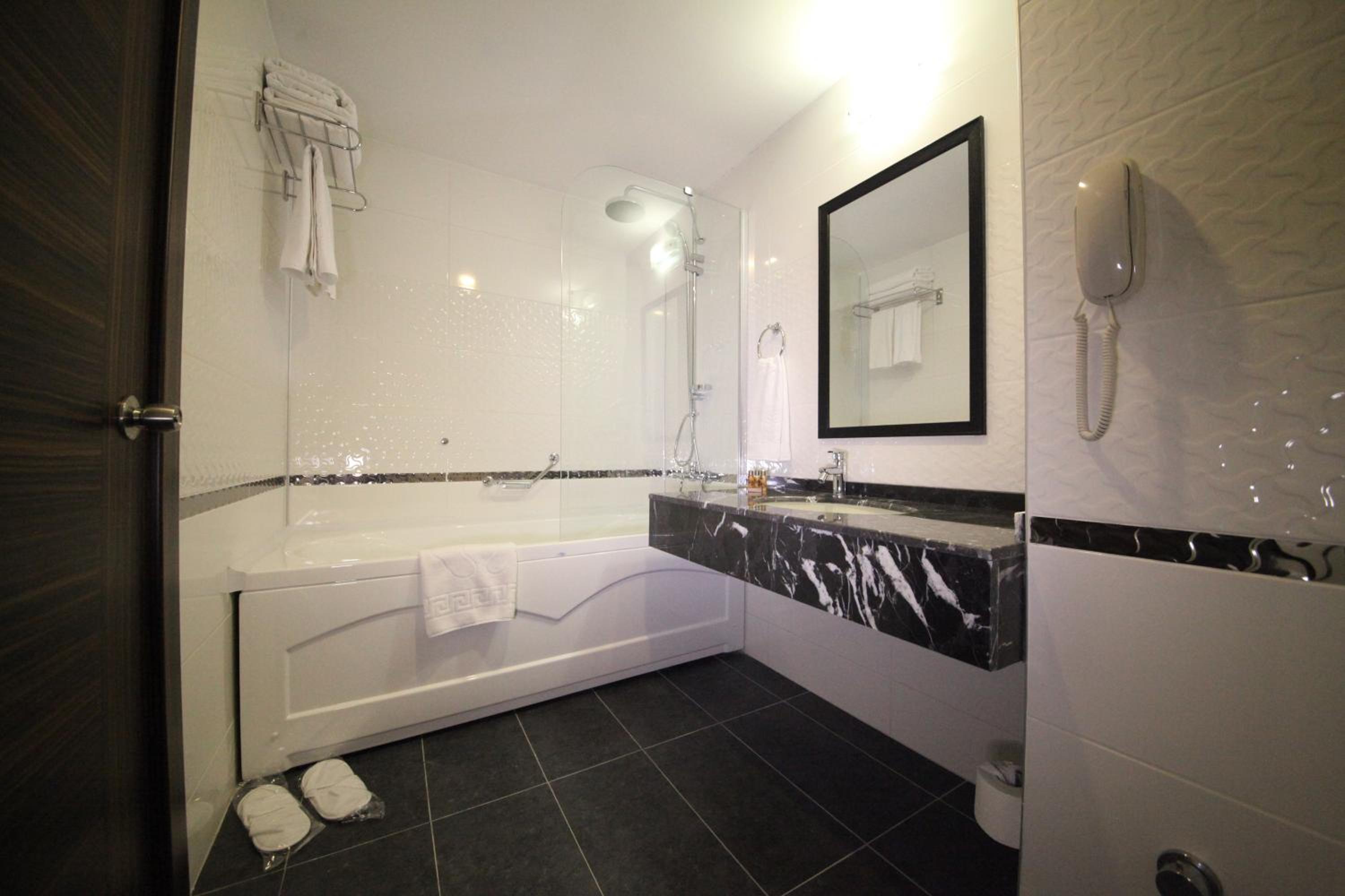 Deluxe Single Room photo 3