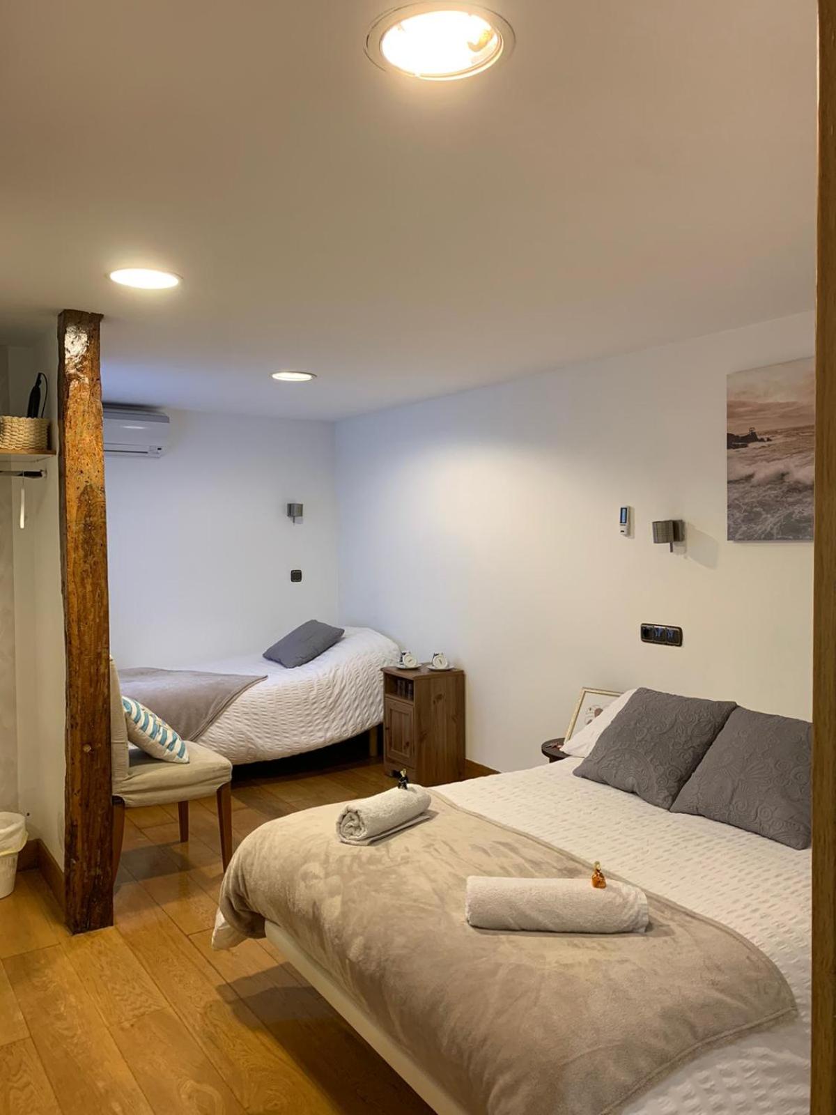 Habitación Triple con Baño Privado