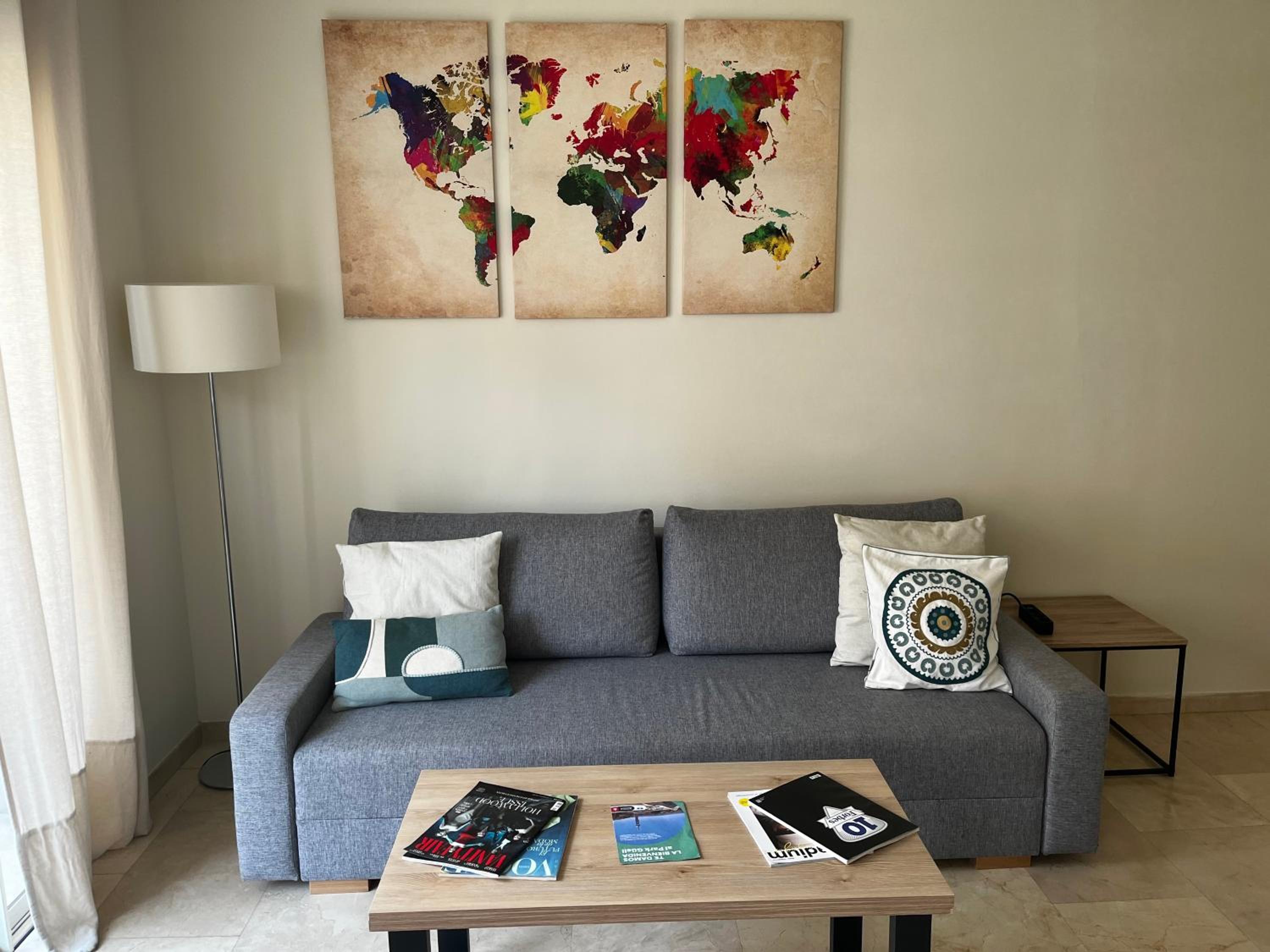 One-Bedroom Apartment photo 3