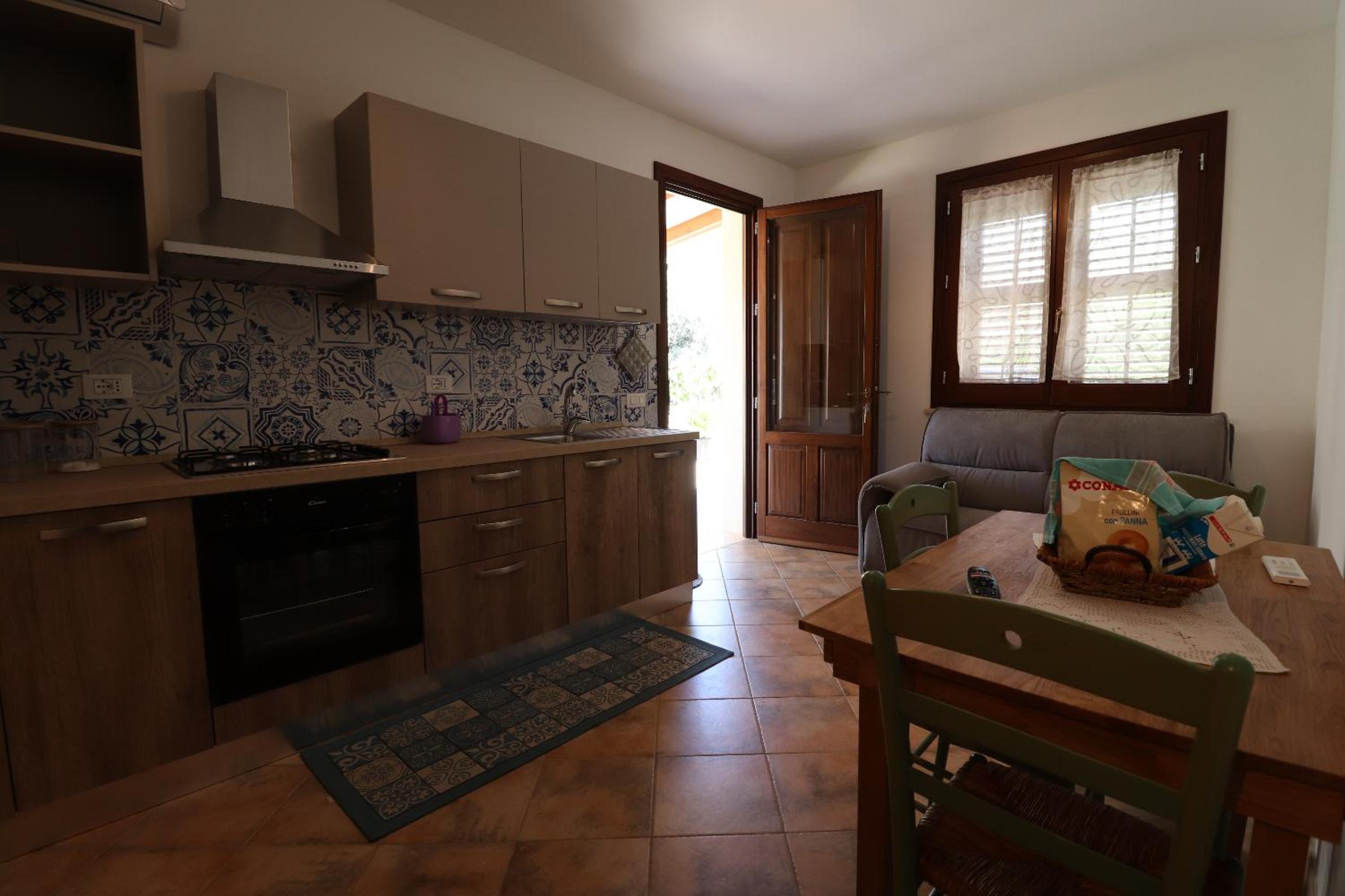Standard Double Room - Photo 9