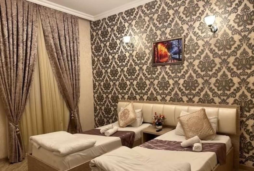 Large Double Or Twin Room