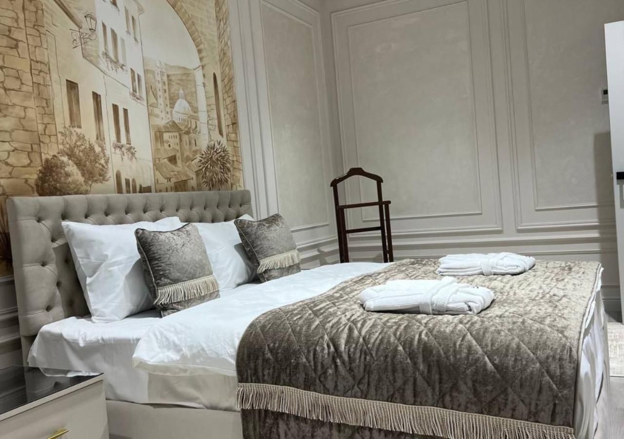 Double Room - Photo 2