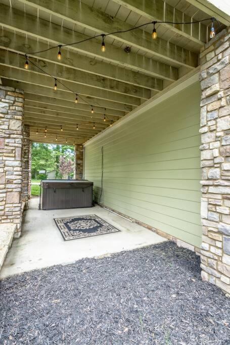 Villa photo 2