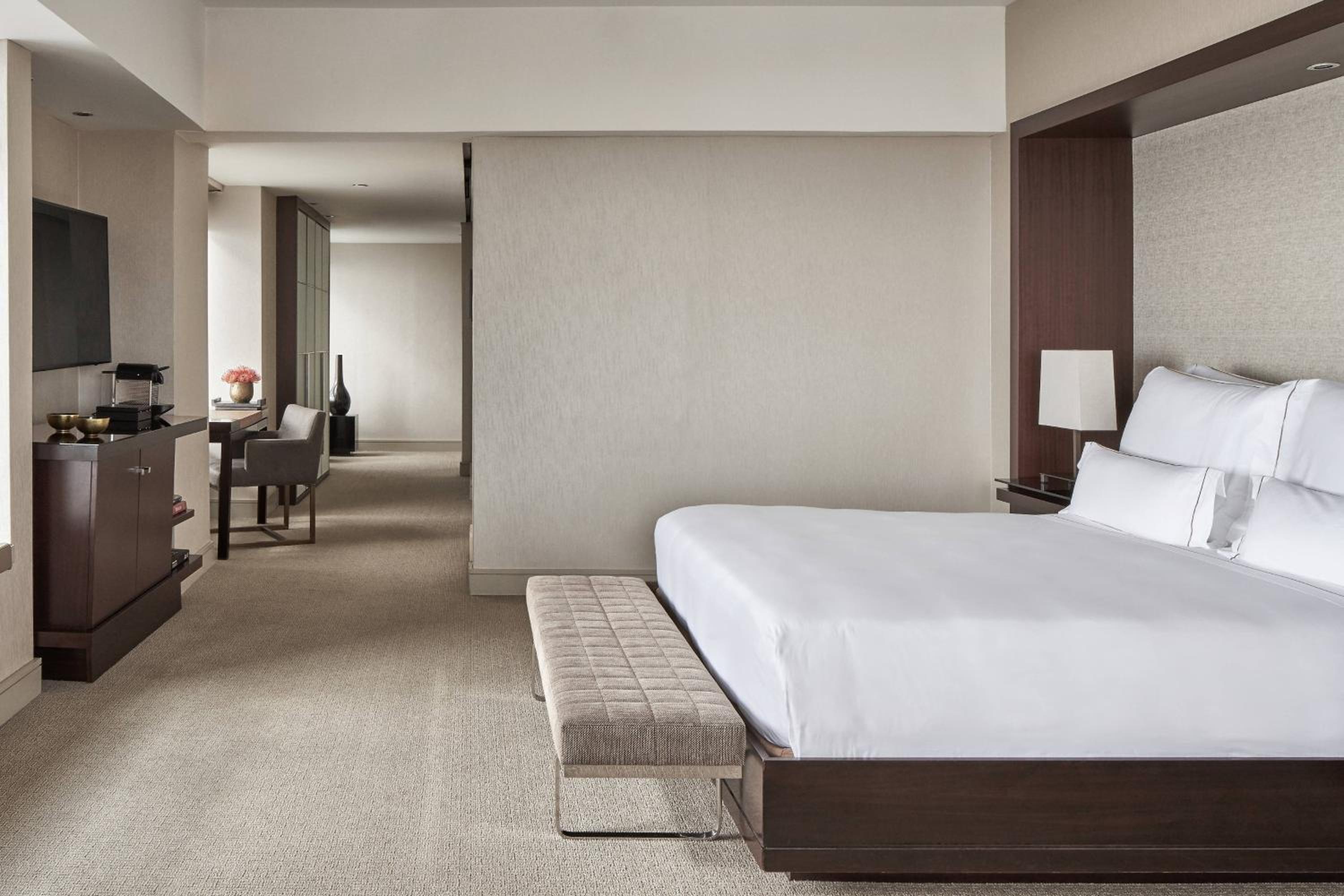 Landscape King Room