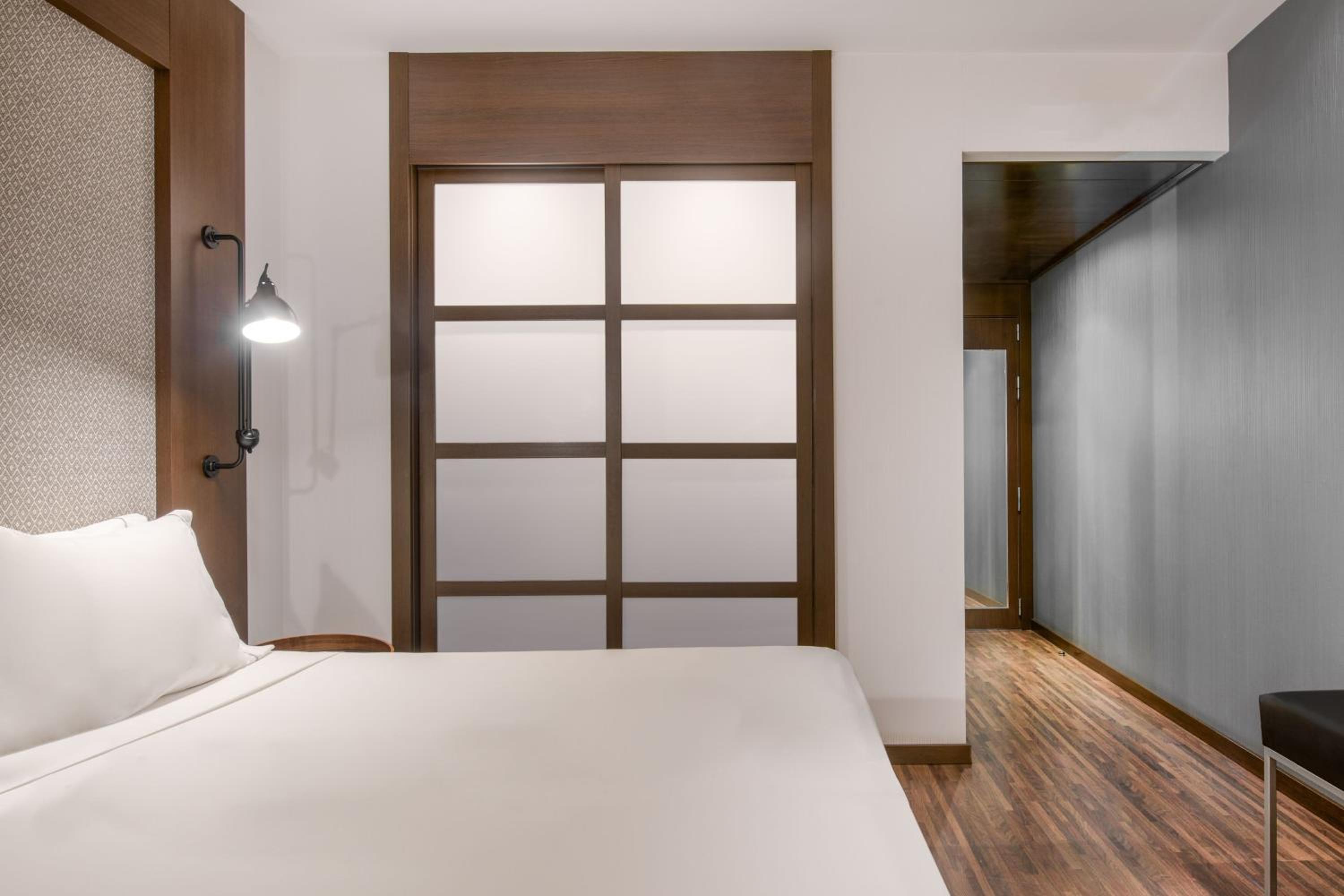 Standard Plus King, Guest room, 1 King