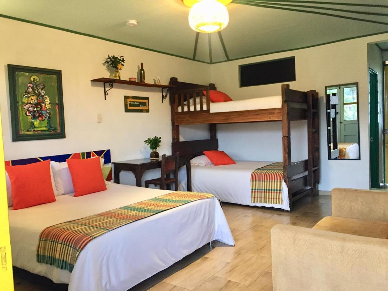Deluxe Family Room
