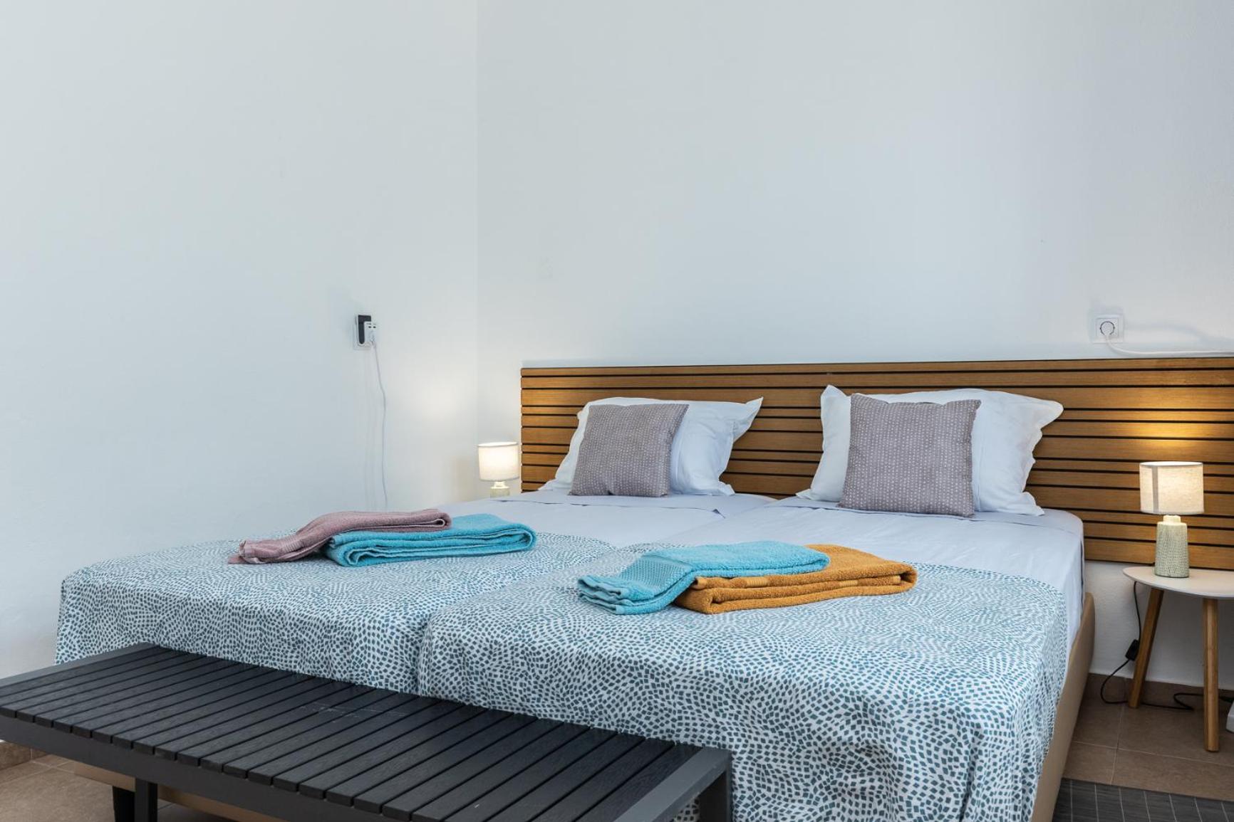 Double or Twin Room - Photo 4