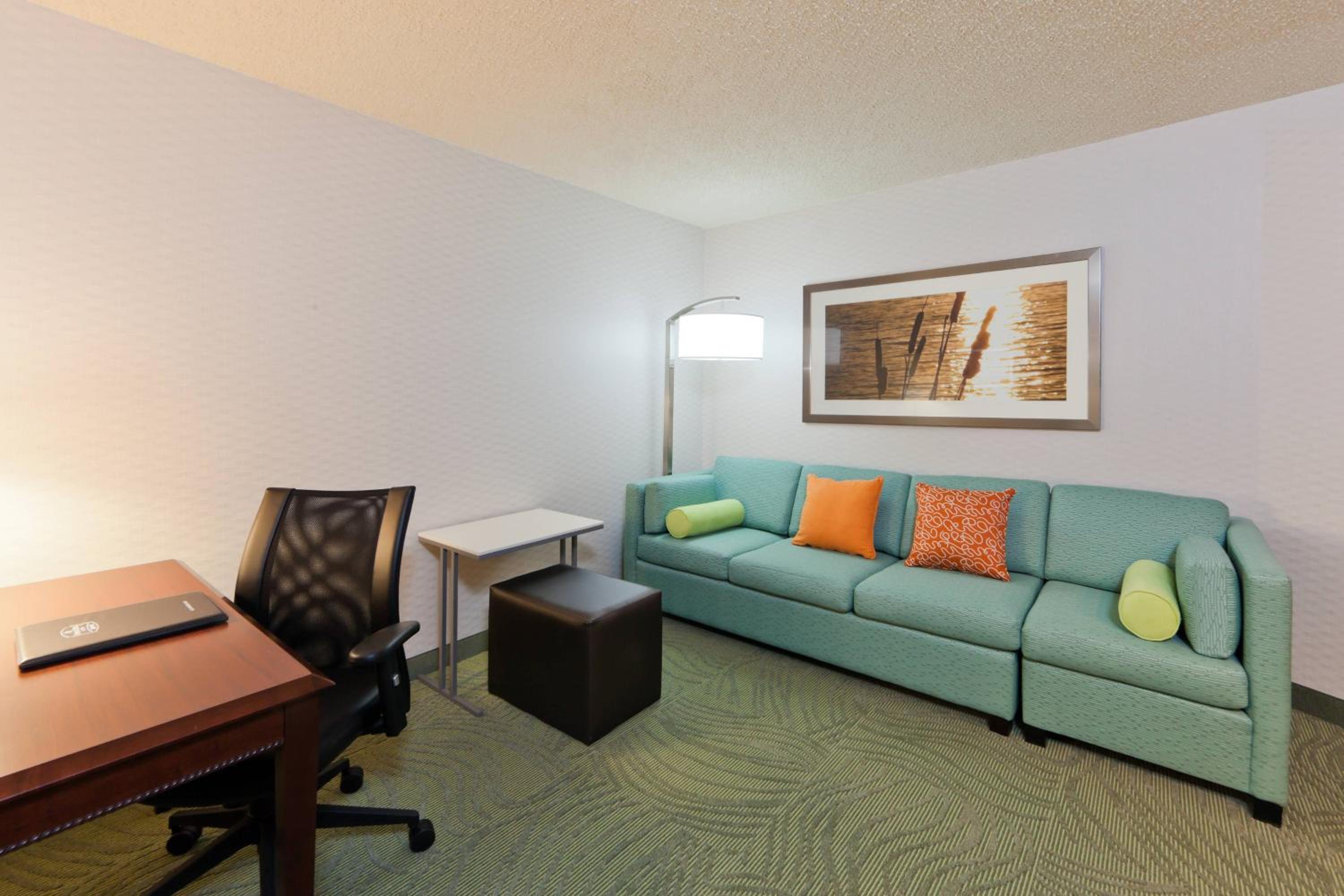 King Studio with Sofa Bed - Photo 2