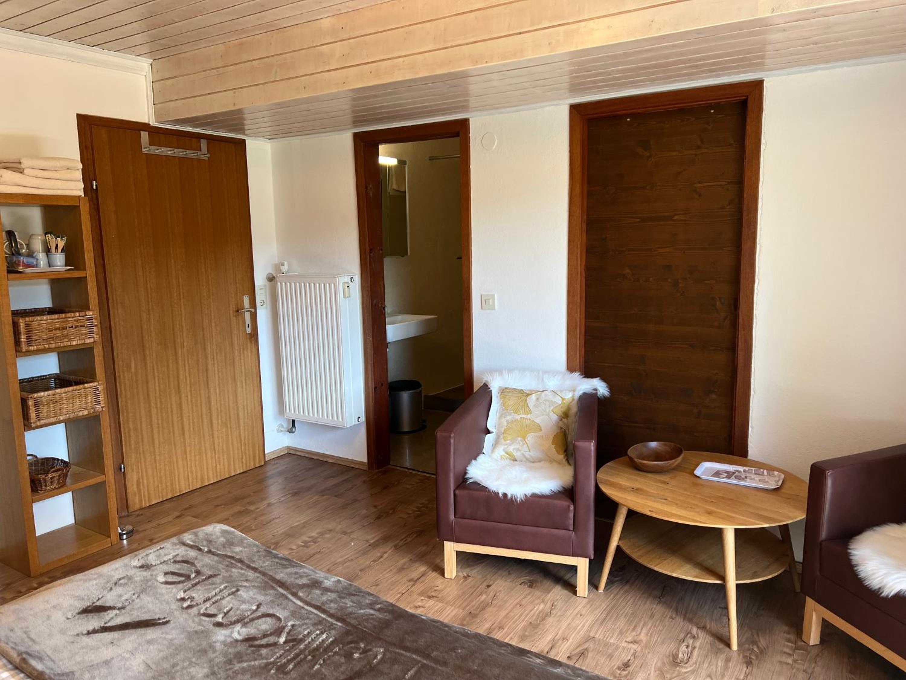 Deluxe Double Room with Balcony photo 3