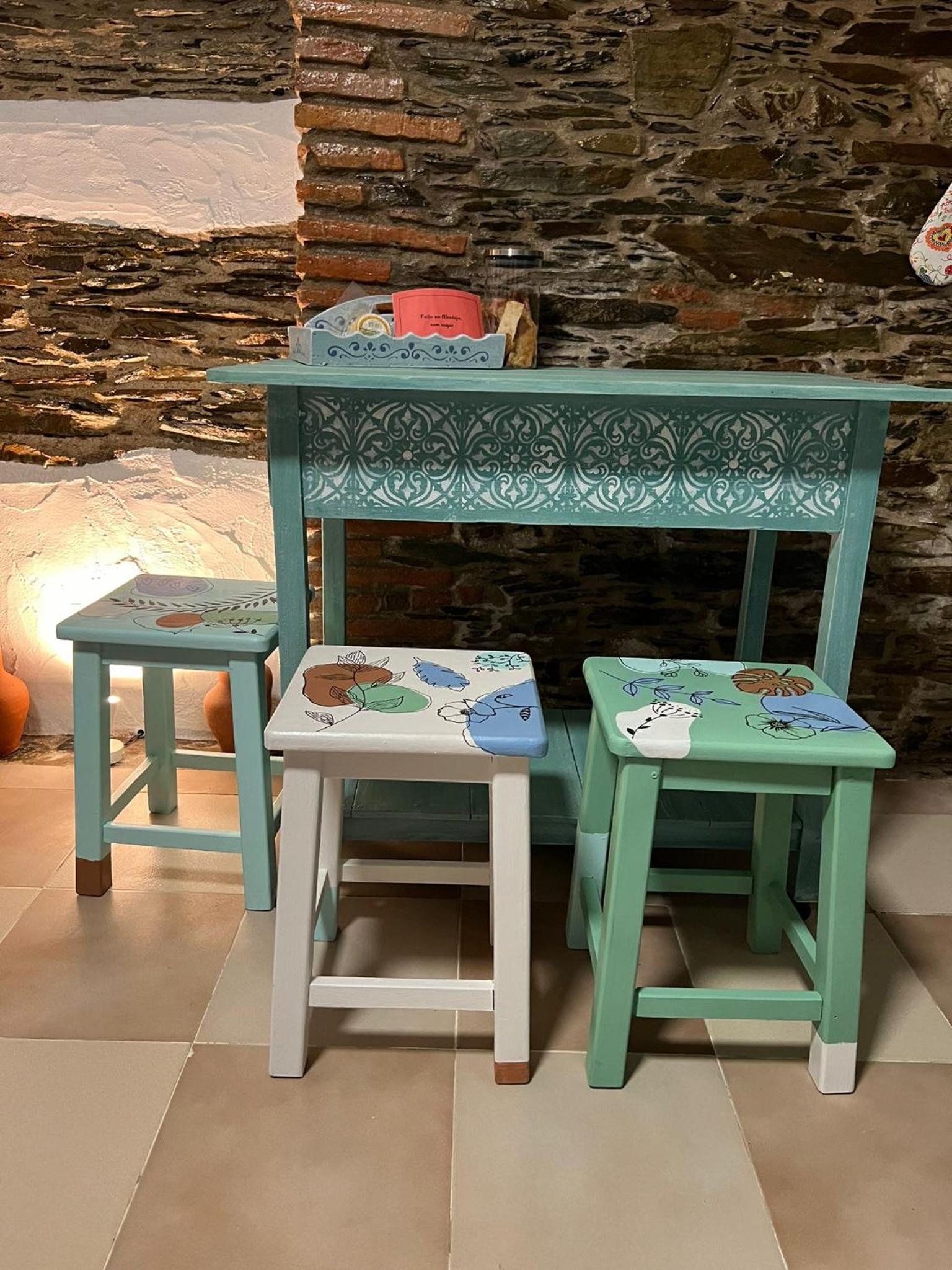 Two-Bedroom House - Photo 25