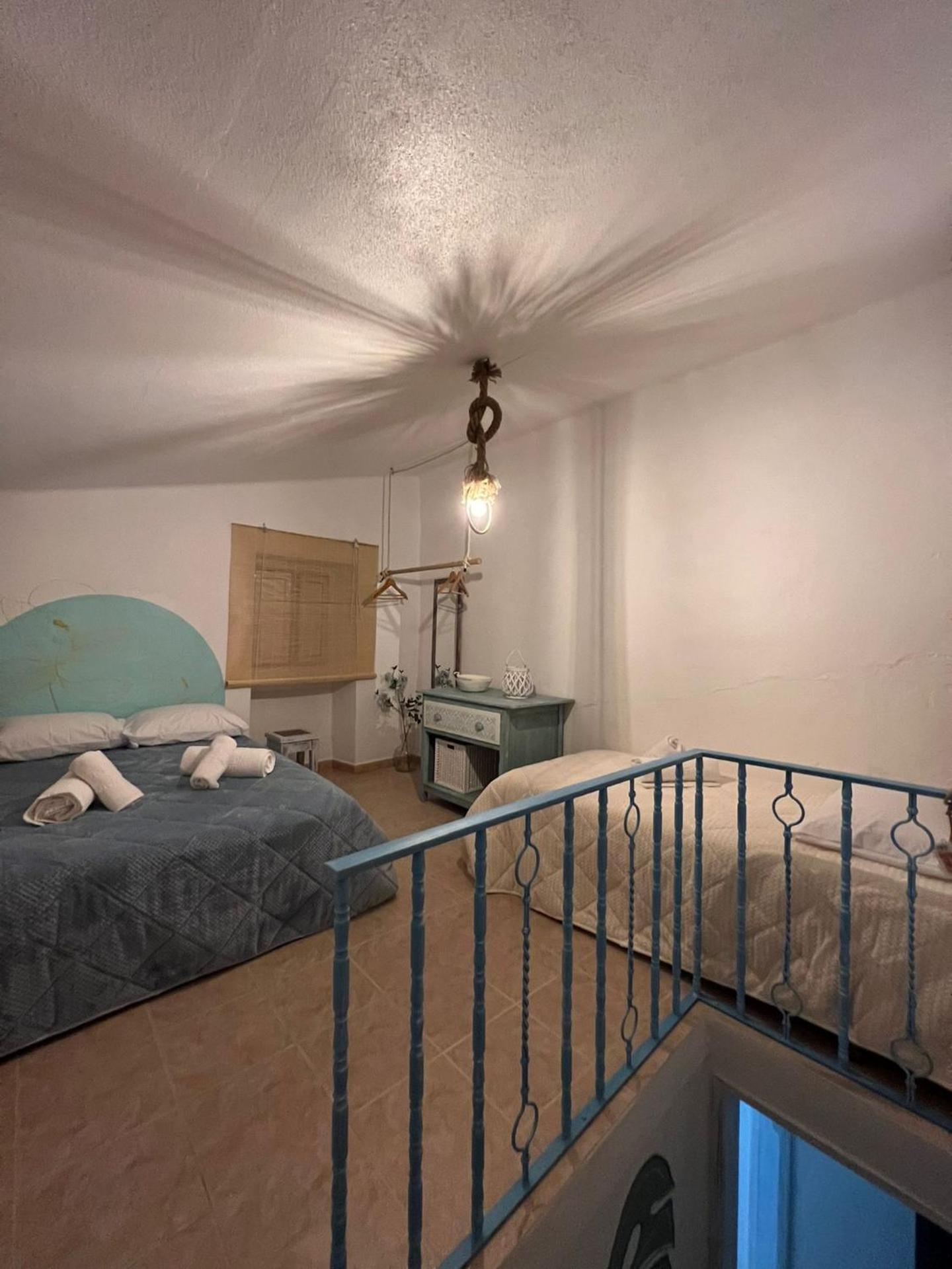 Two-Bedroom House - Photo 12