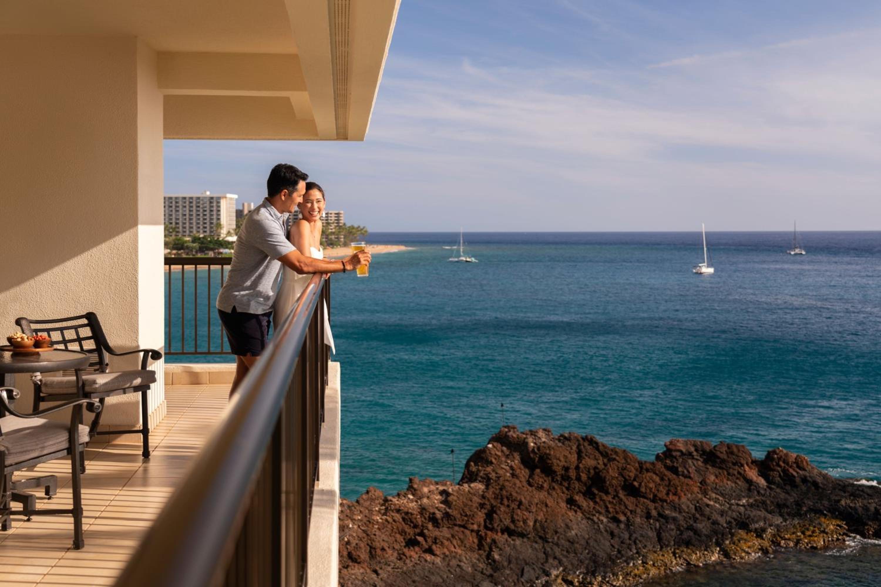 Superior One-bedroom King Suite Oceanfront
