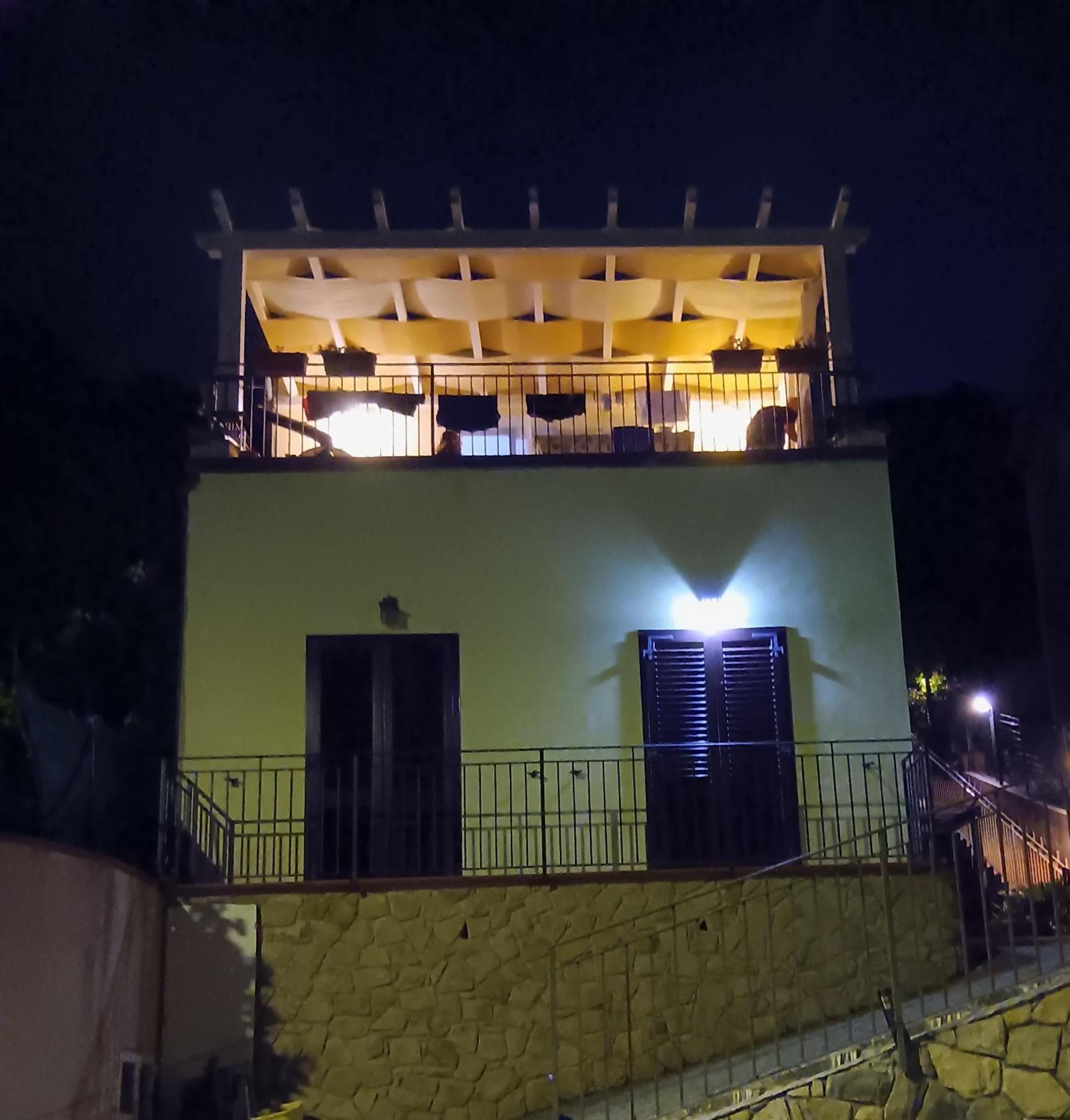 Two-Bedroom House - Photo 25