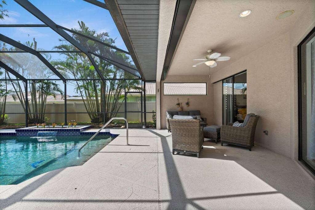 Three-Bedroom Villa photo 3