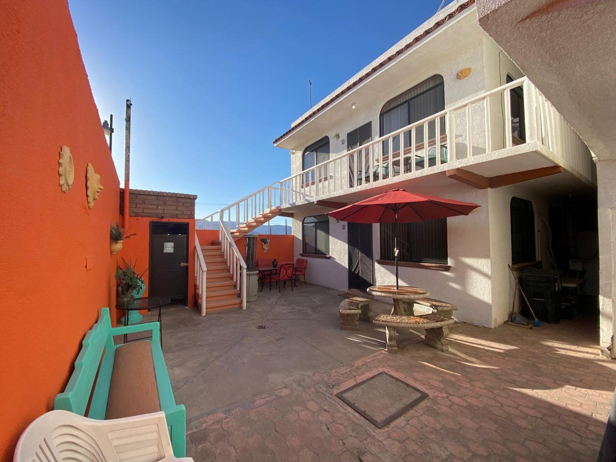 One-Bedroom House - Photo 10