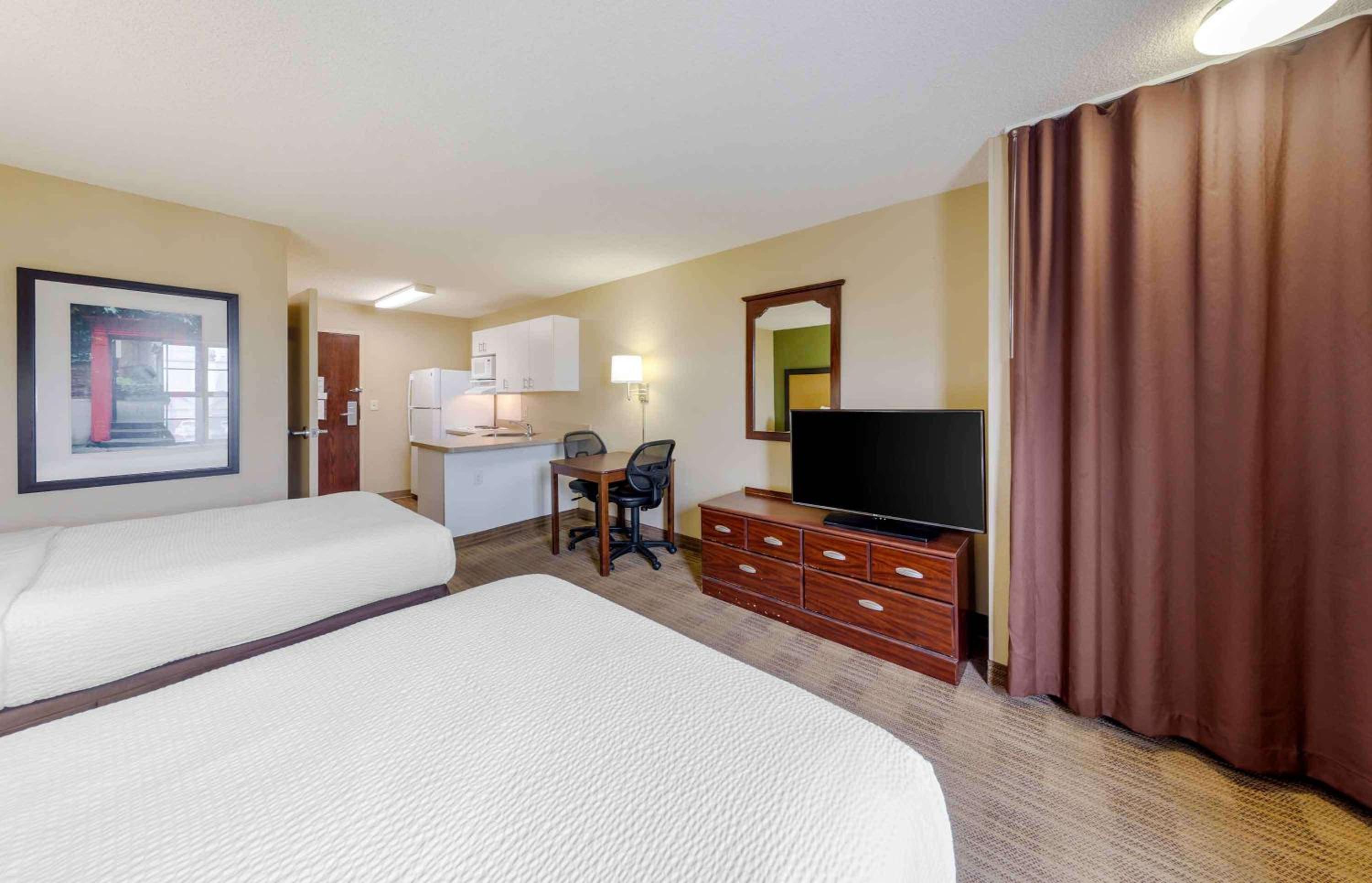 Studio with 2 Double Beds - Non-Smoking - Photo 4
