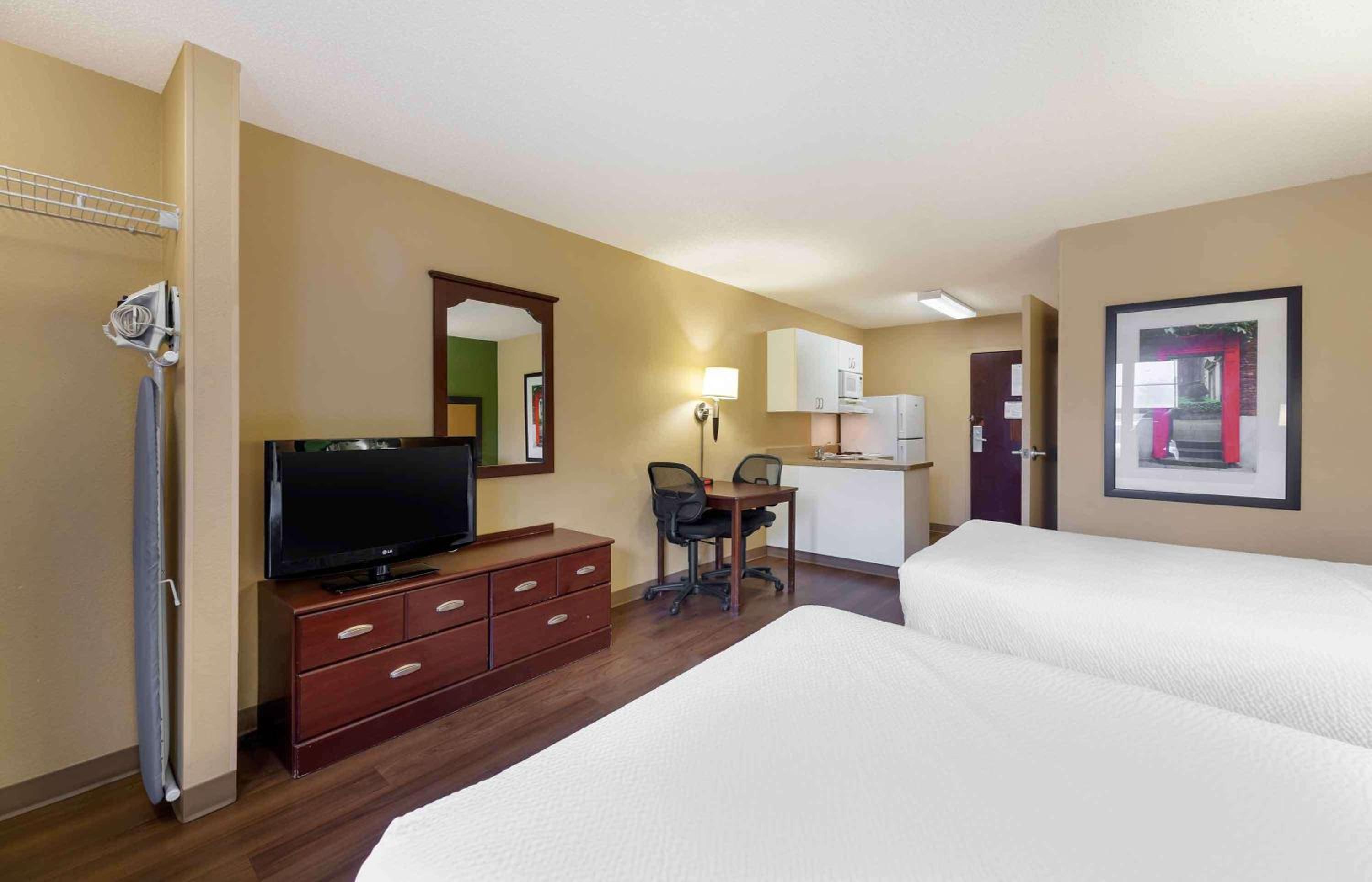 Studio with 2 Double Beds - Non-Smoking - Photo 10