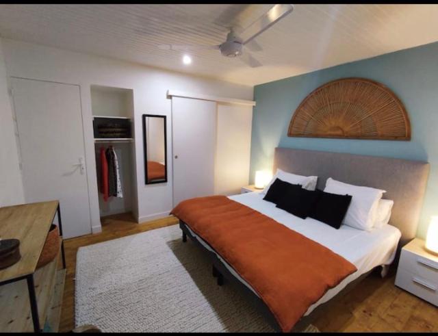 One-Bedroom Apartment photo 3