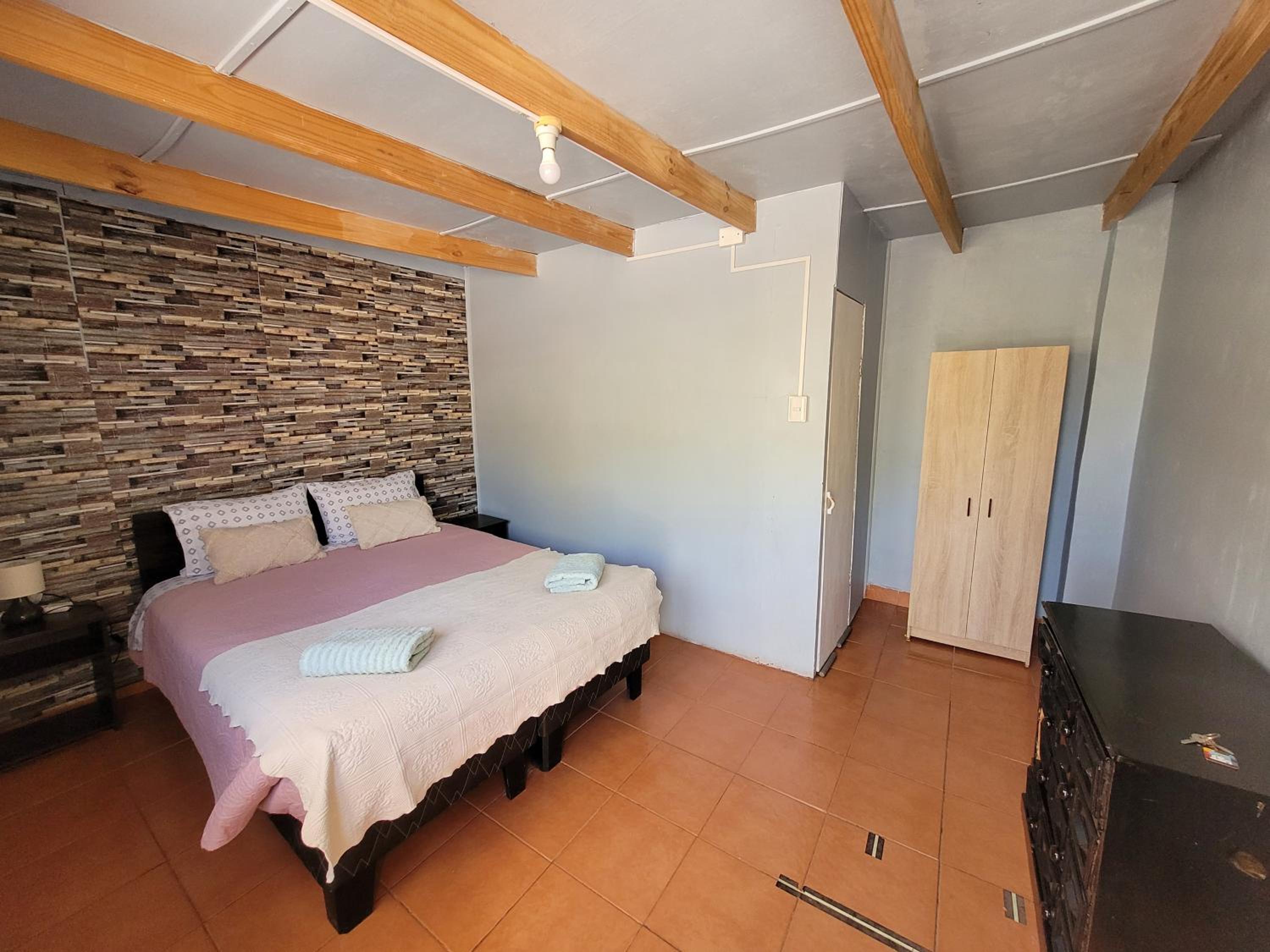 Double Room with Private Bathroom photo 2