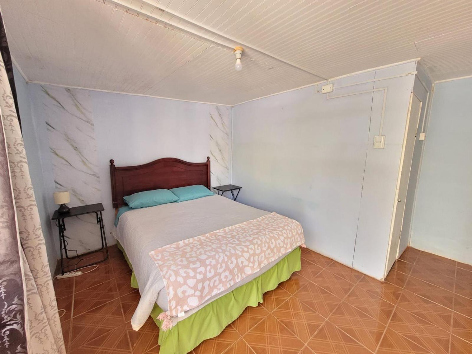 Double Room with Private Bathroom photo 3