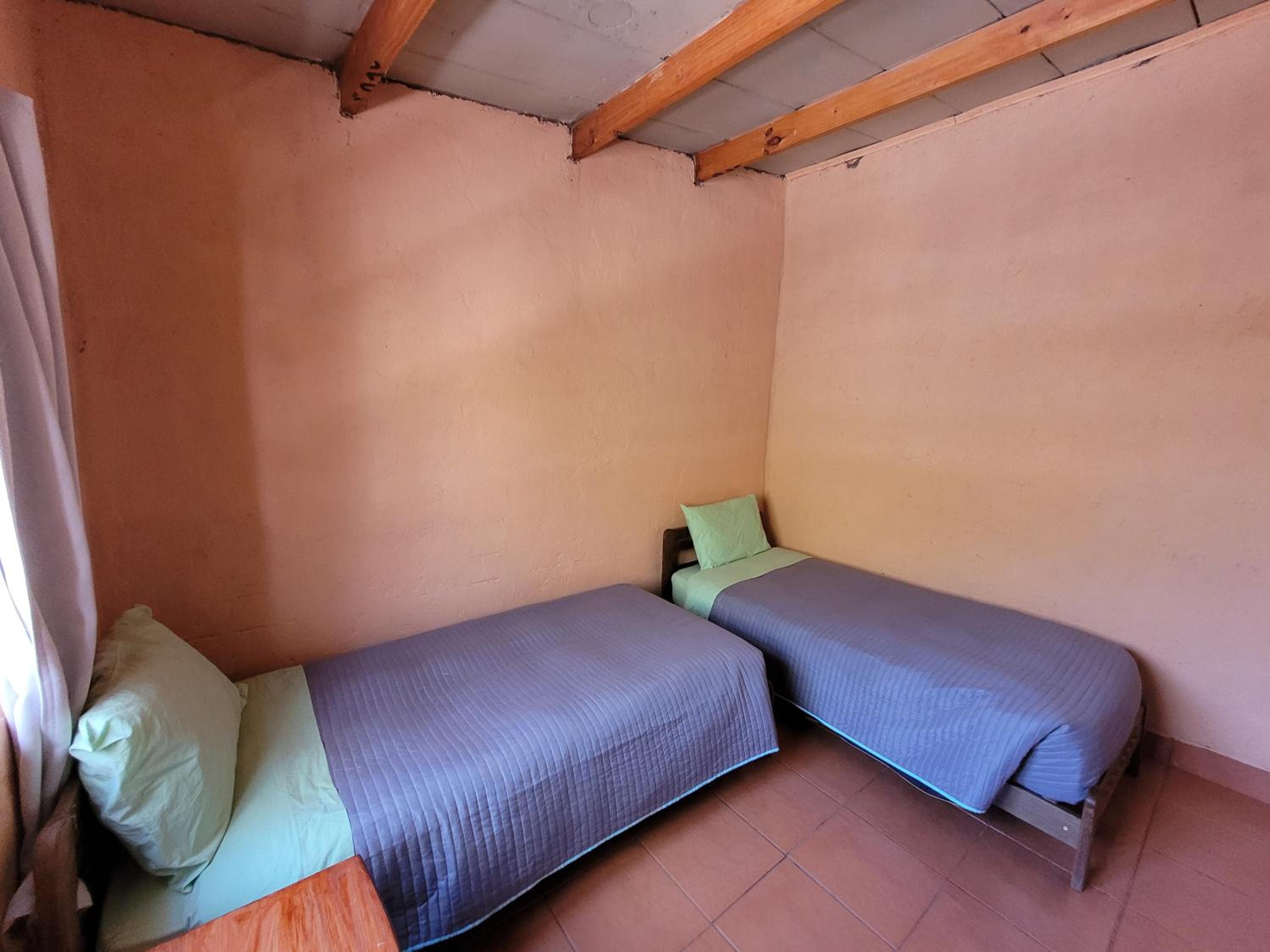 Triple Room with Shared Bathroom photo 2