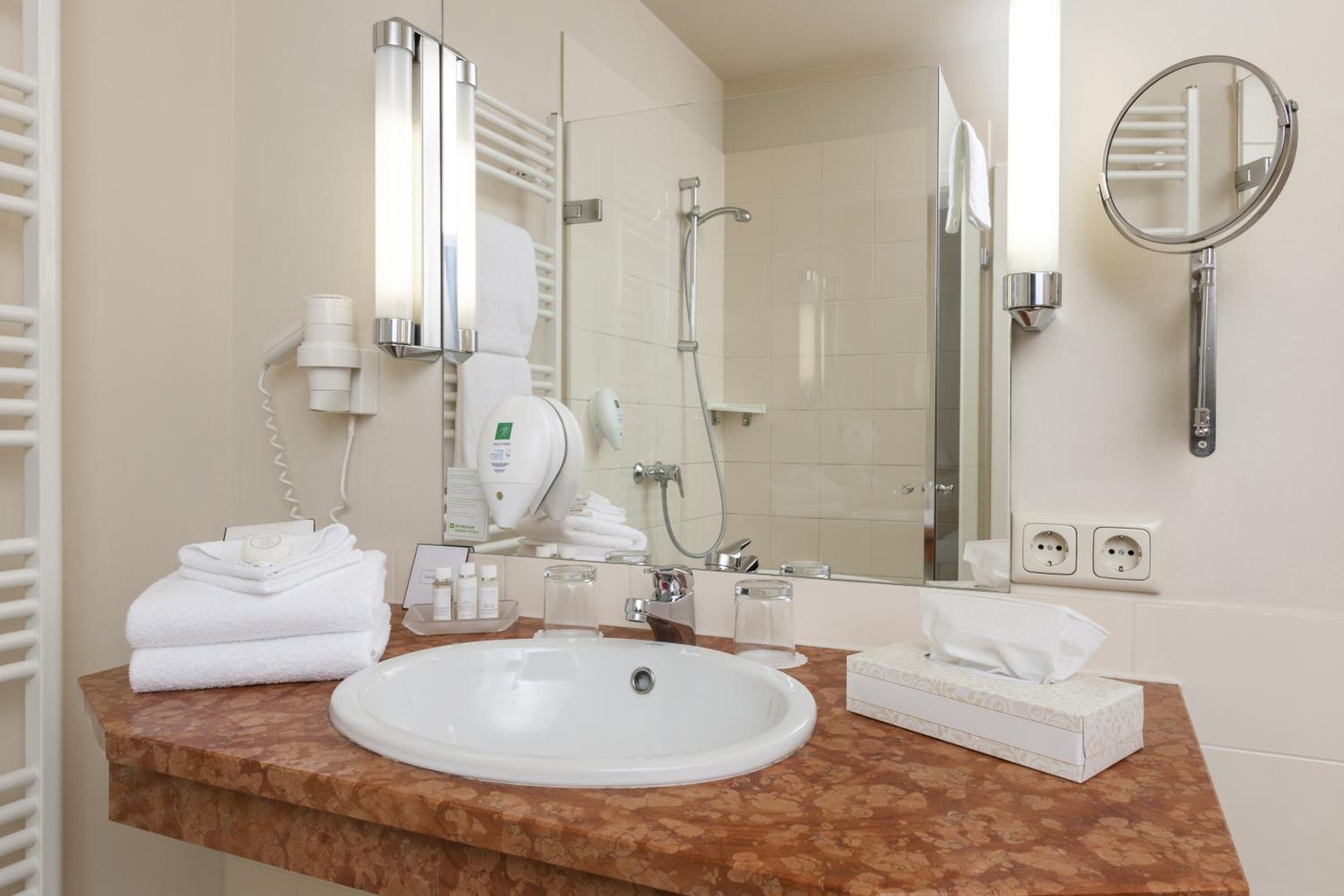 Standard  Room - Photo 3