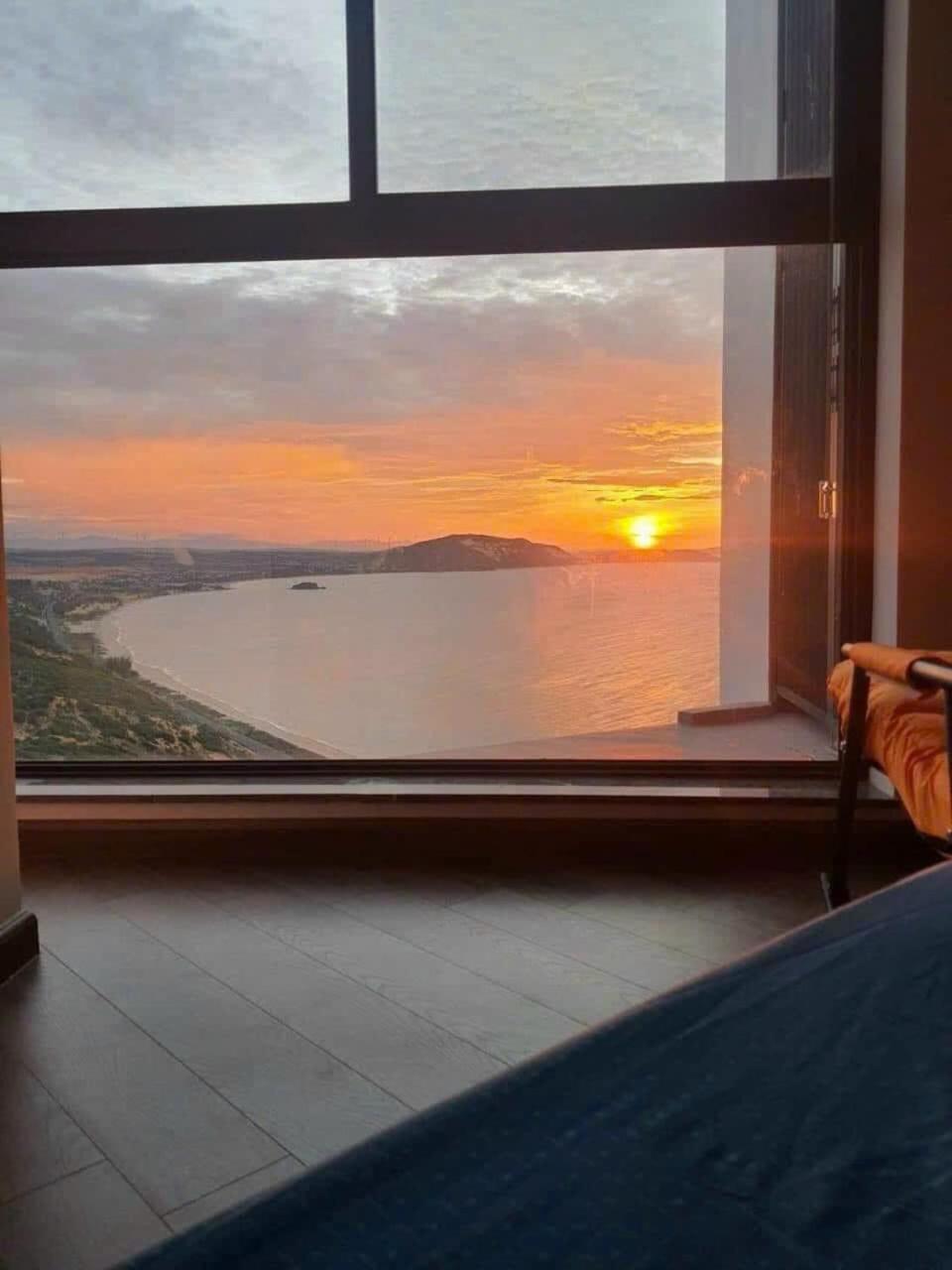 Apartment With Sea View photo 3