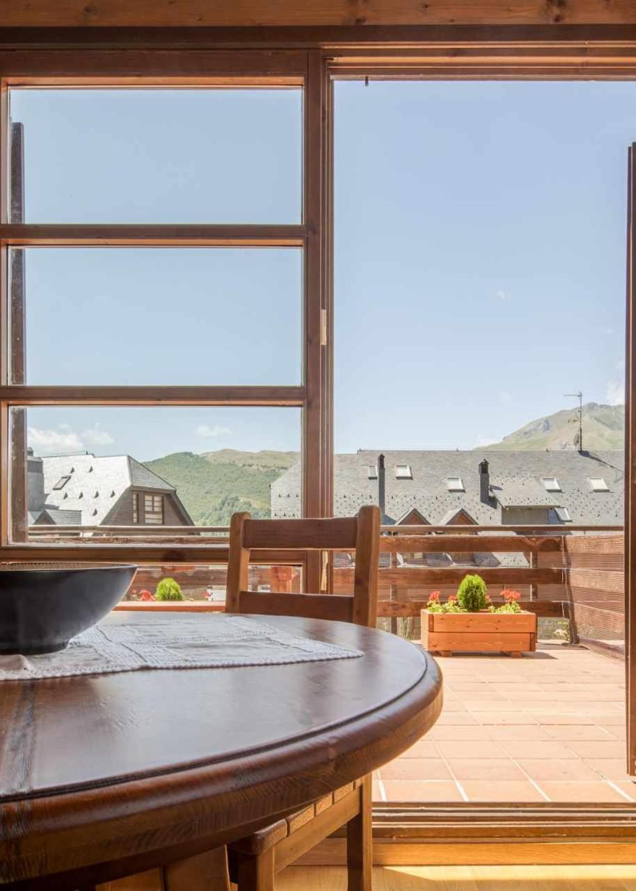Apartment With Terrace photo 3