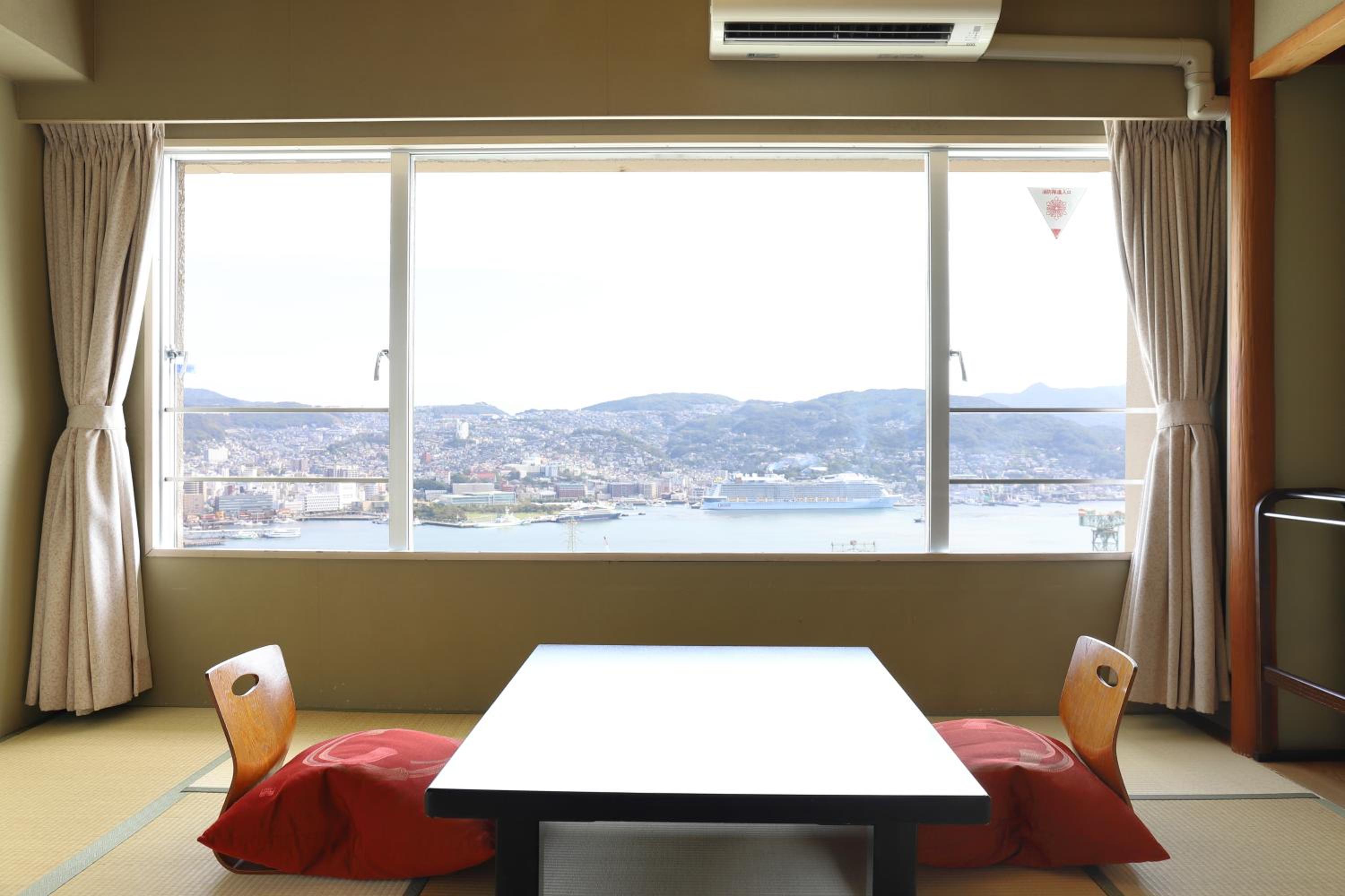 Twin Room With Tatami Area With View - Non-Smoking