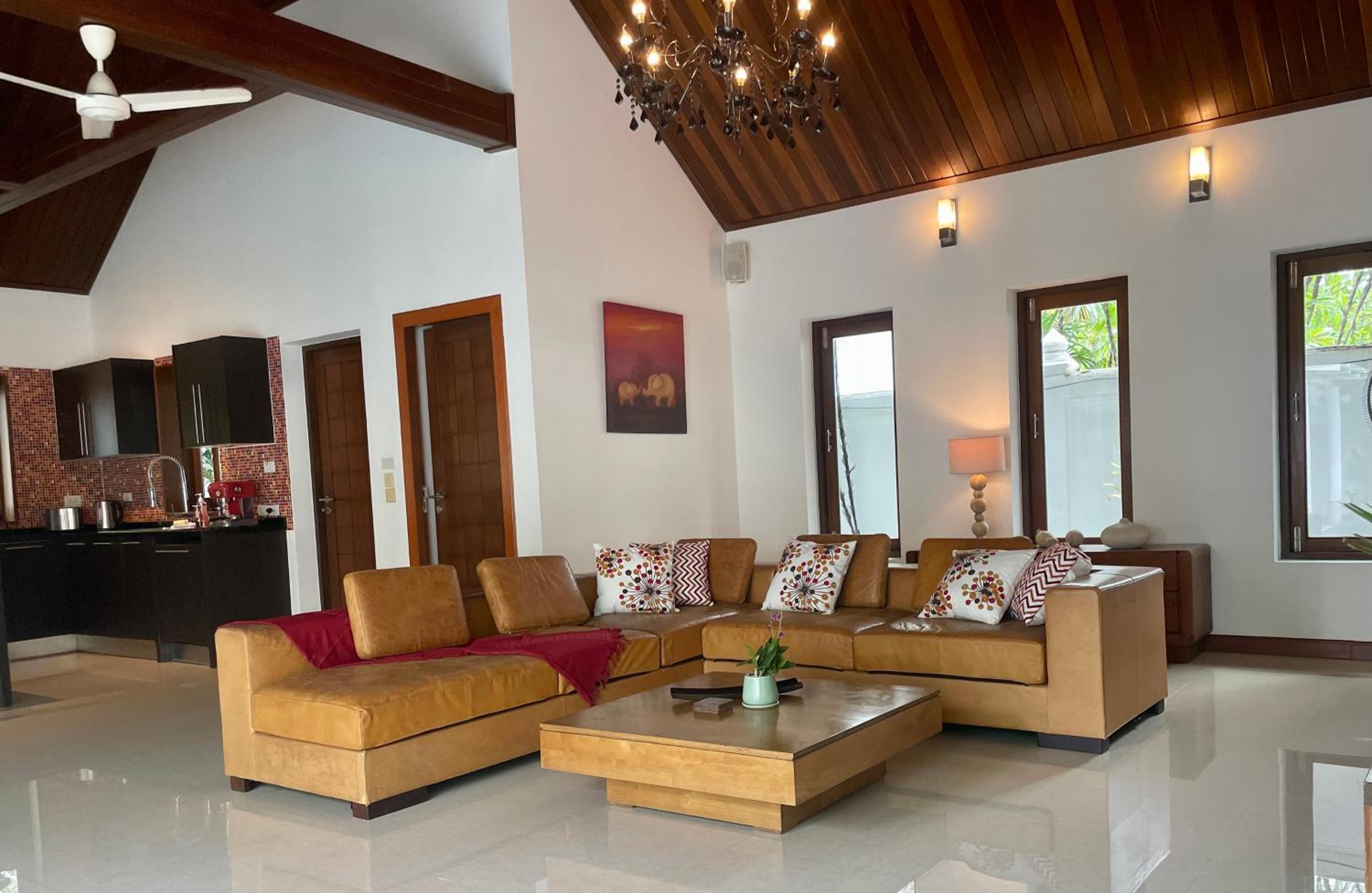 Villa photo 1