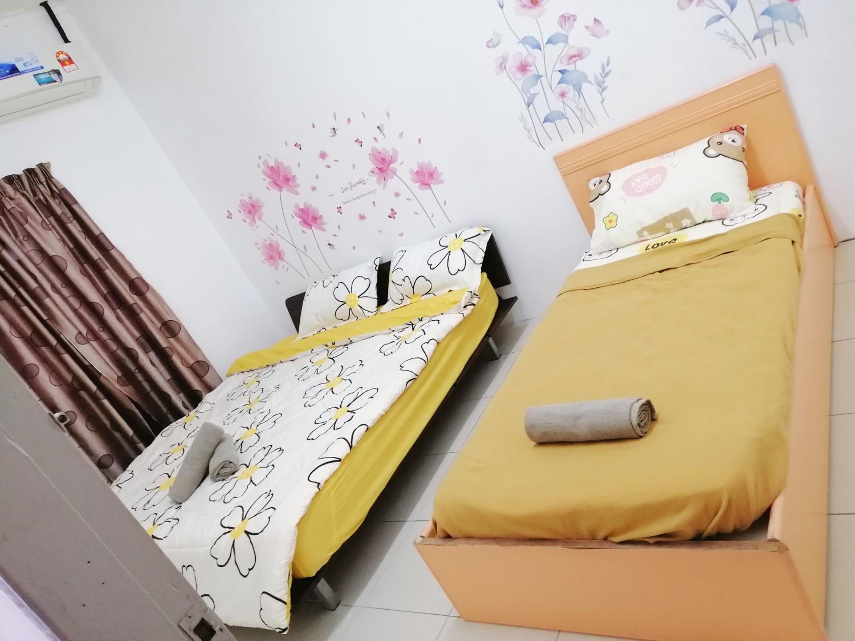 Four-Bedroom House photo 1