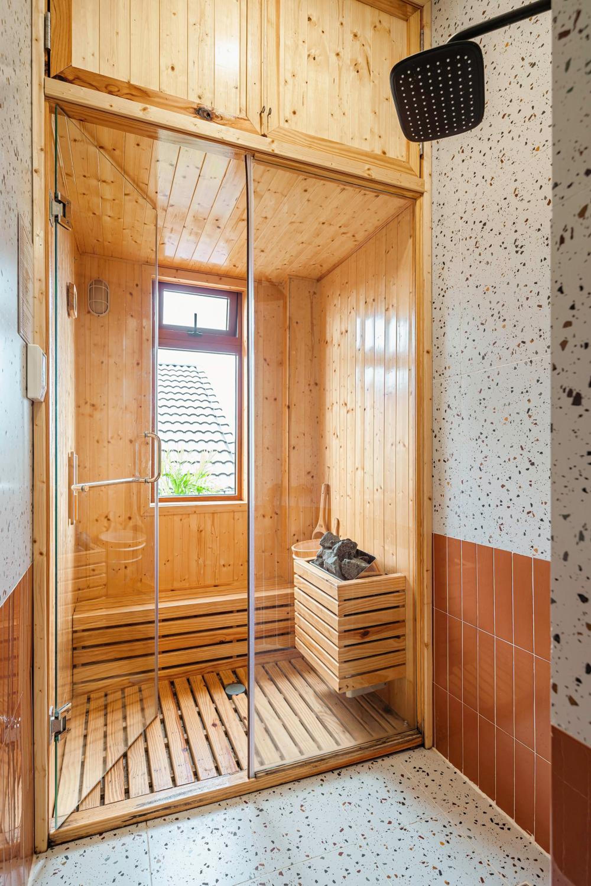 Suite with Sauna - Photo 9