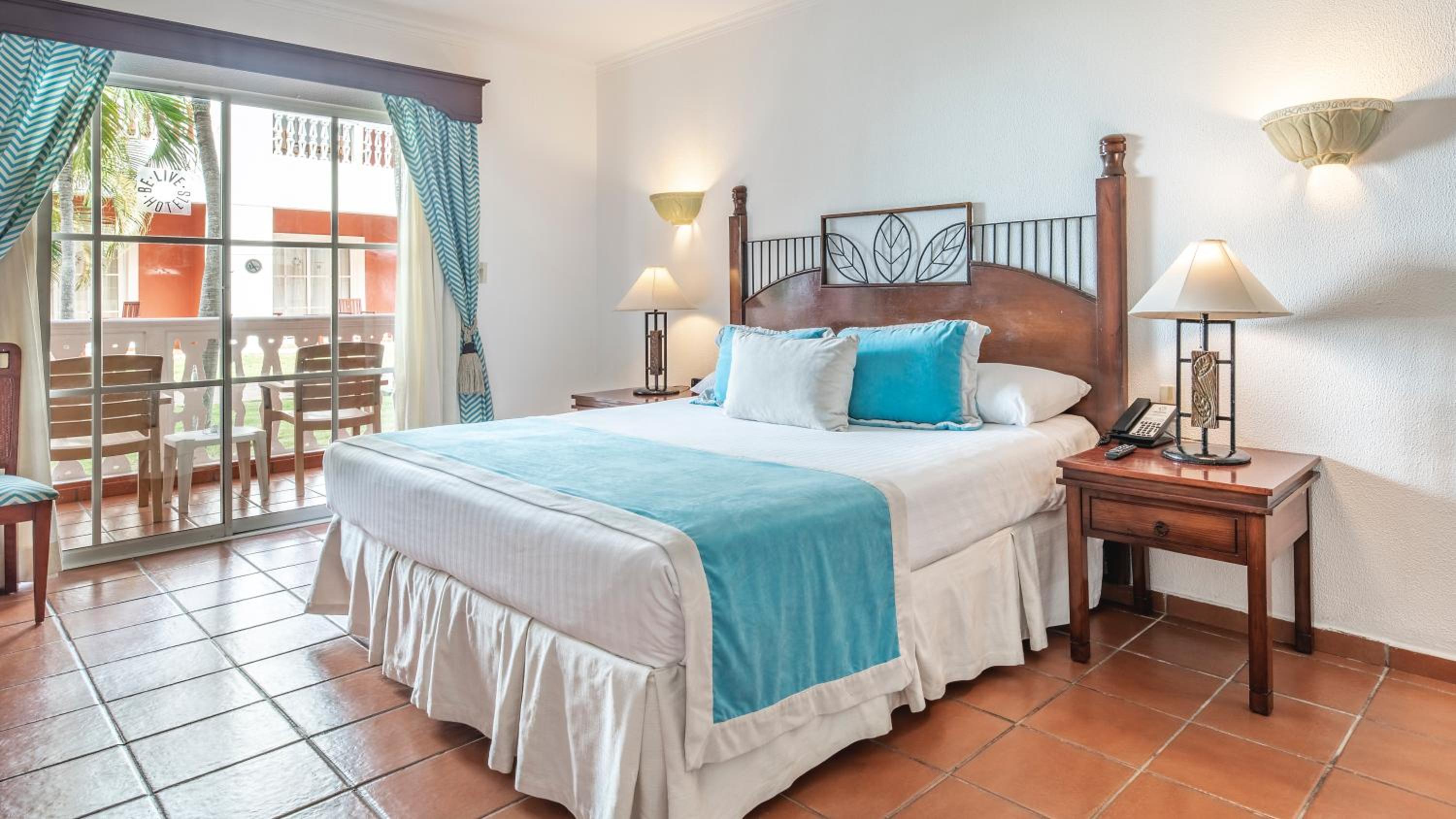 Deluxe Garden View King Bed