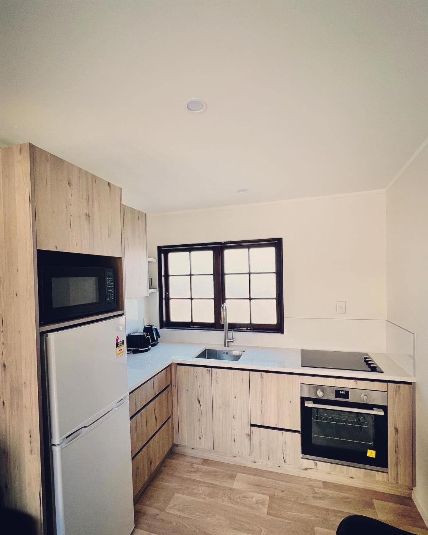 Two Bedroom Apartment - Photo 2