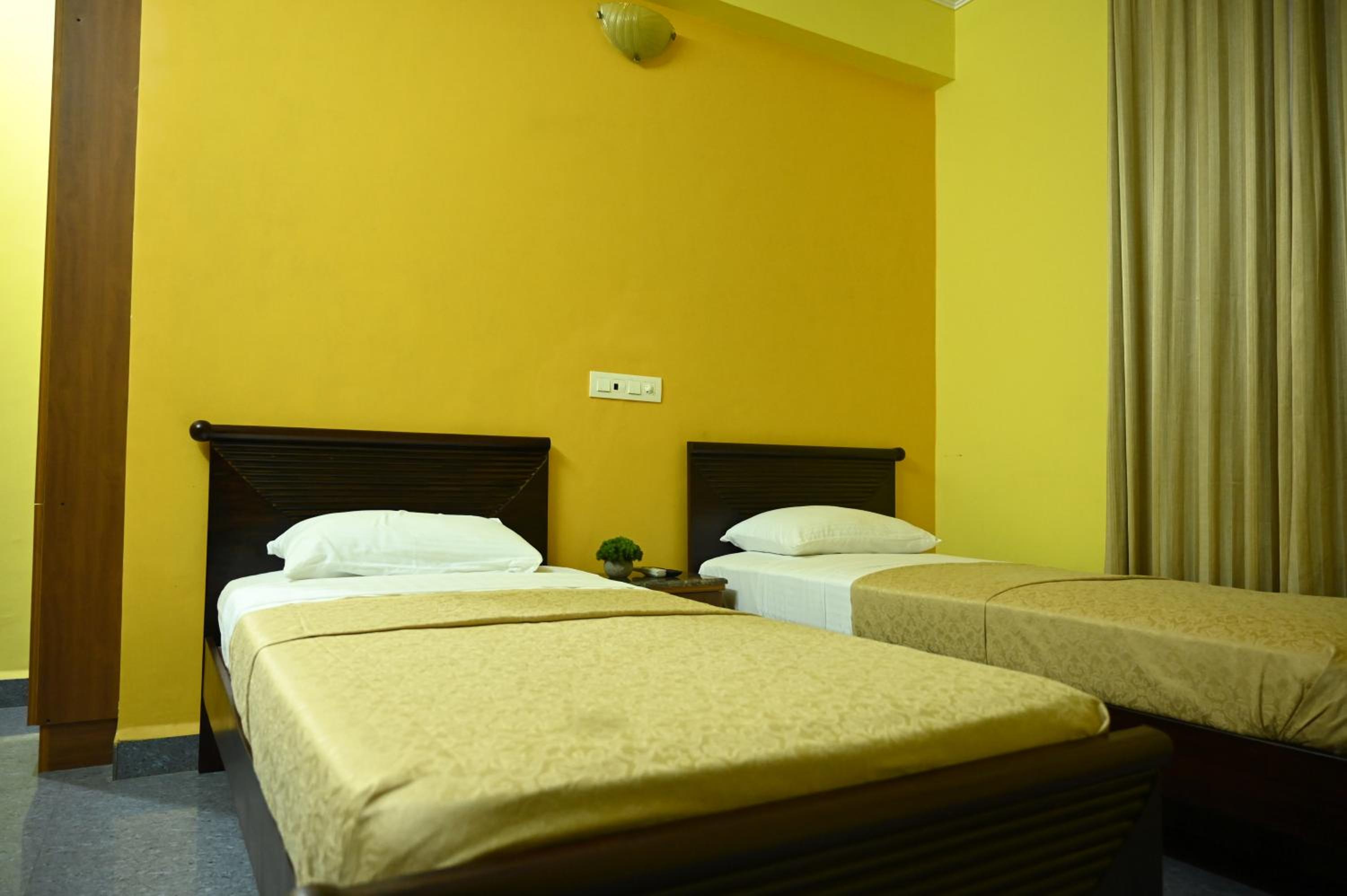 Standard Twin Room photo 2