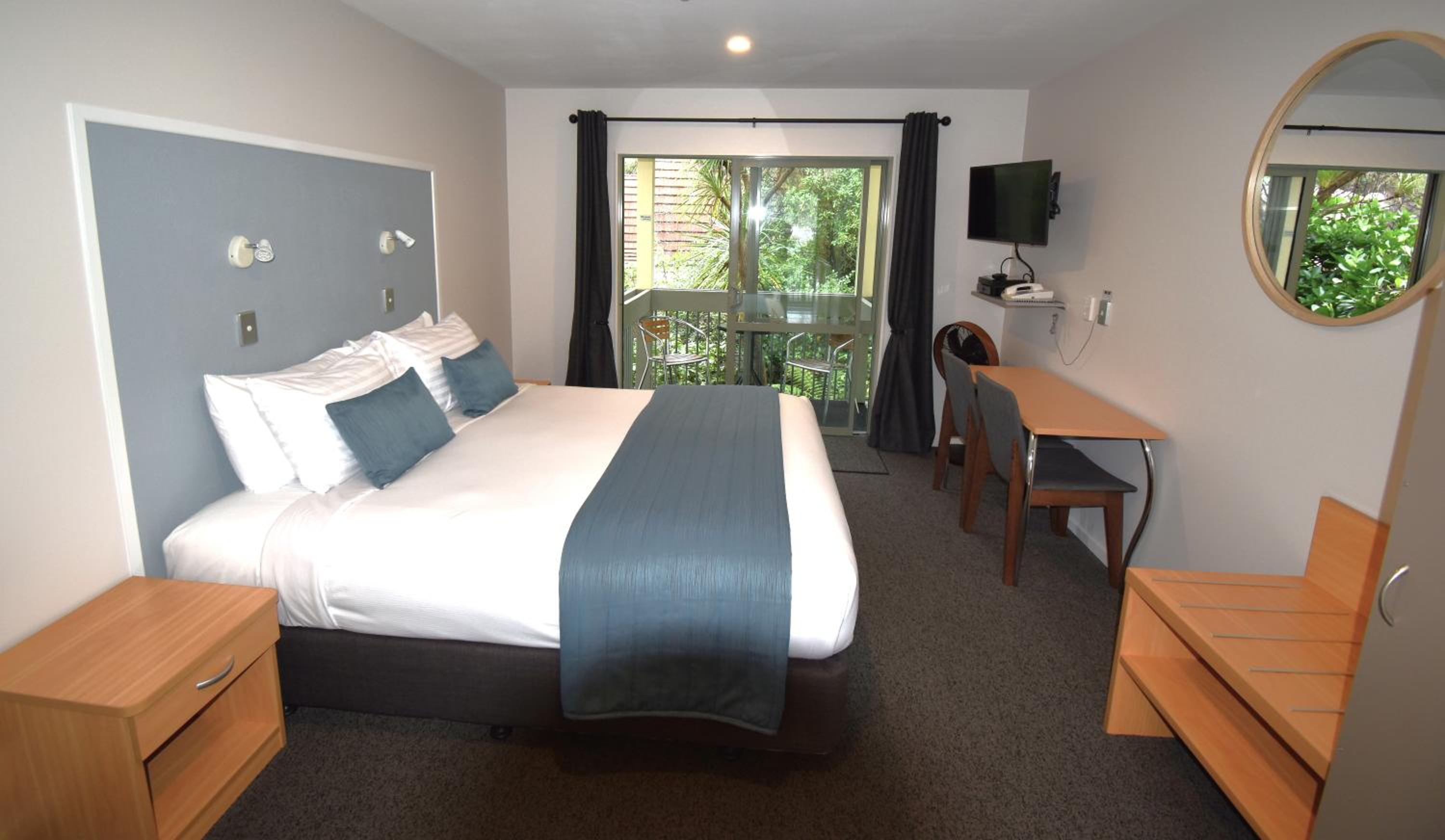 King Room with Balcony photo 3