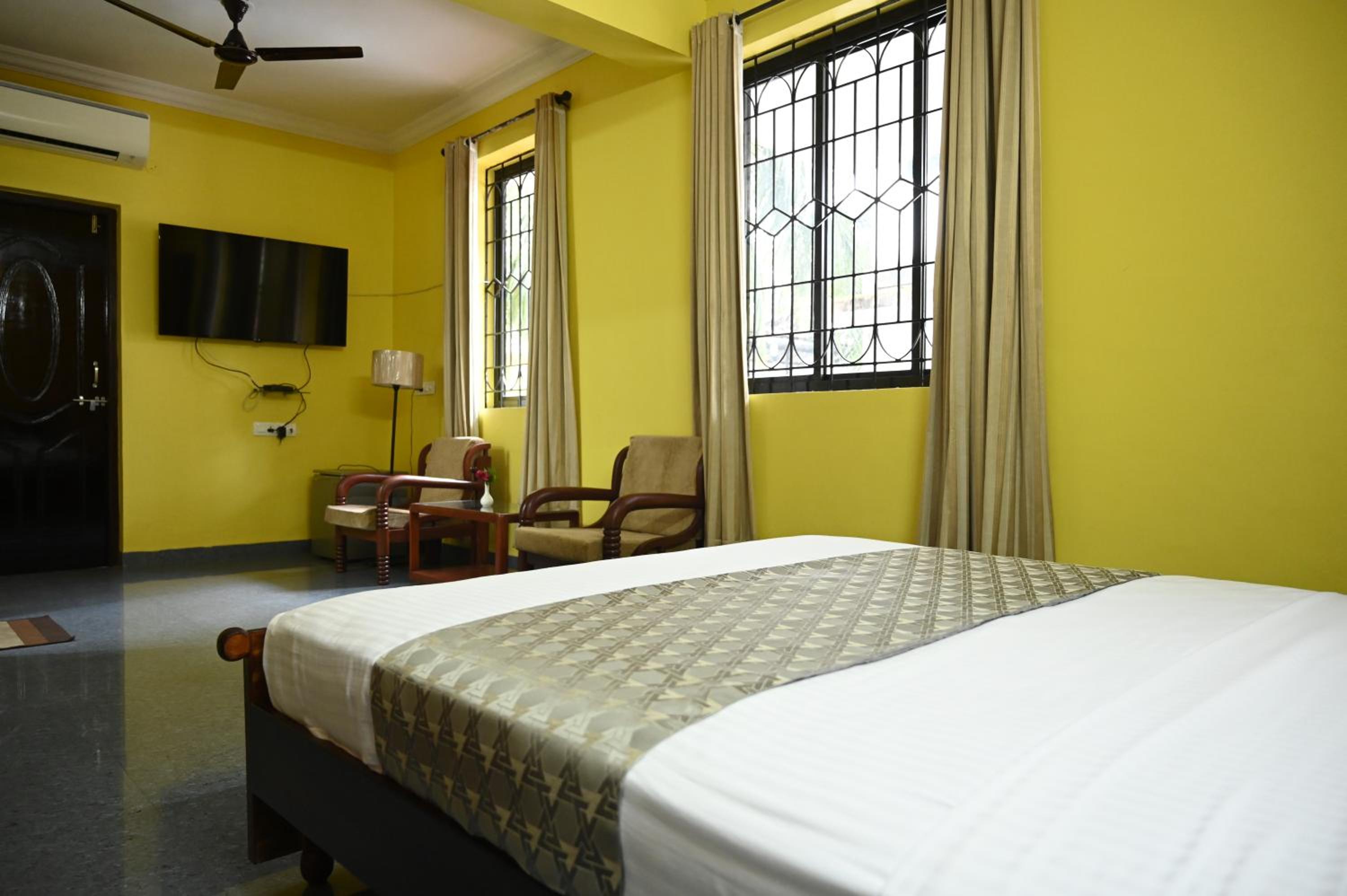 Deluxe Suite