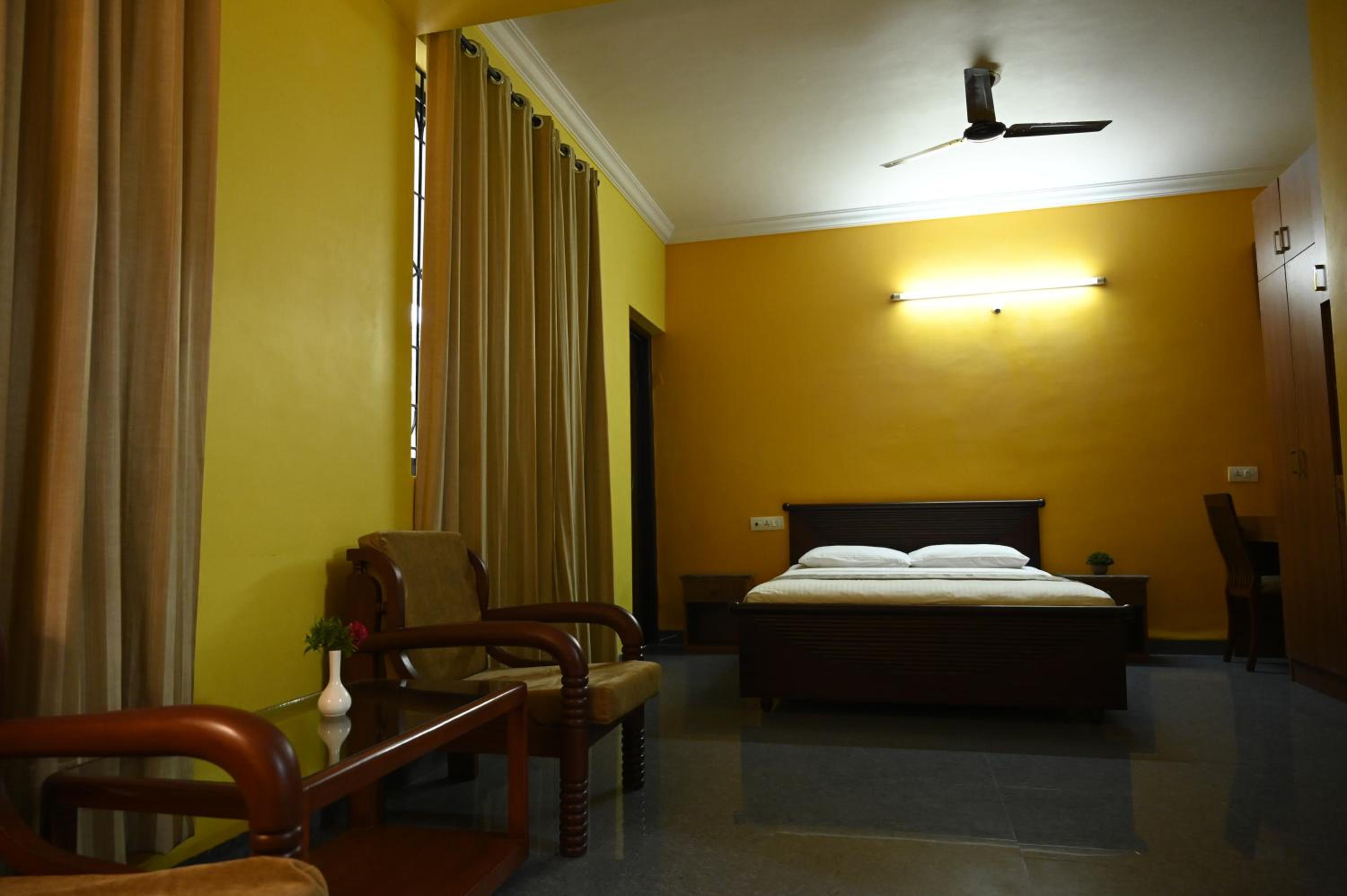 Deluxe Suite photo 3