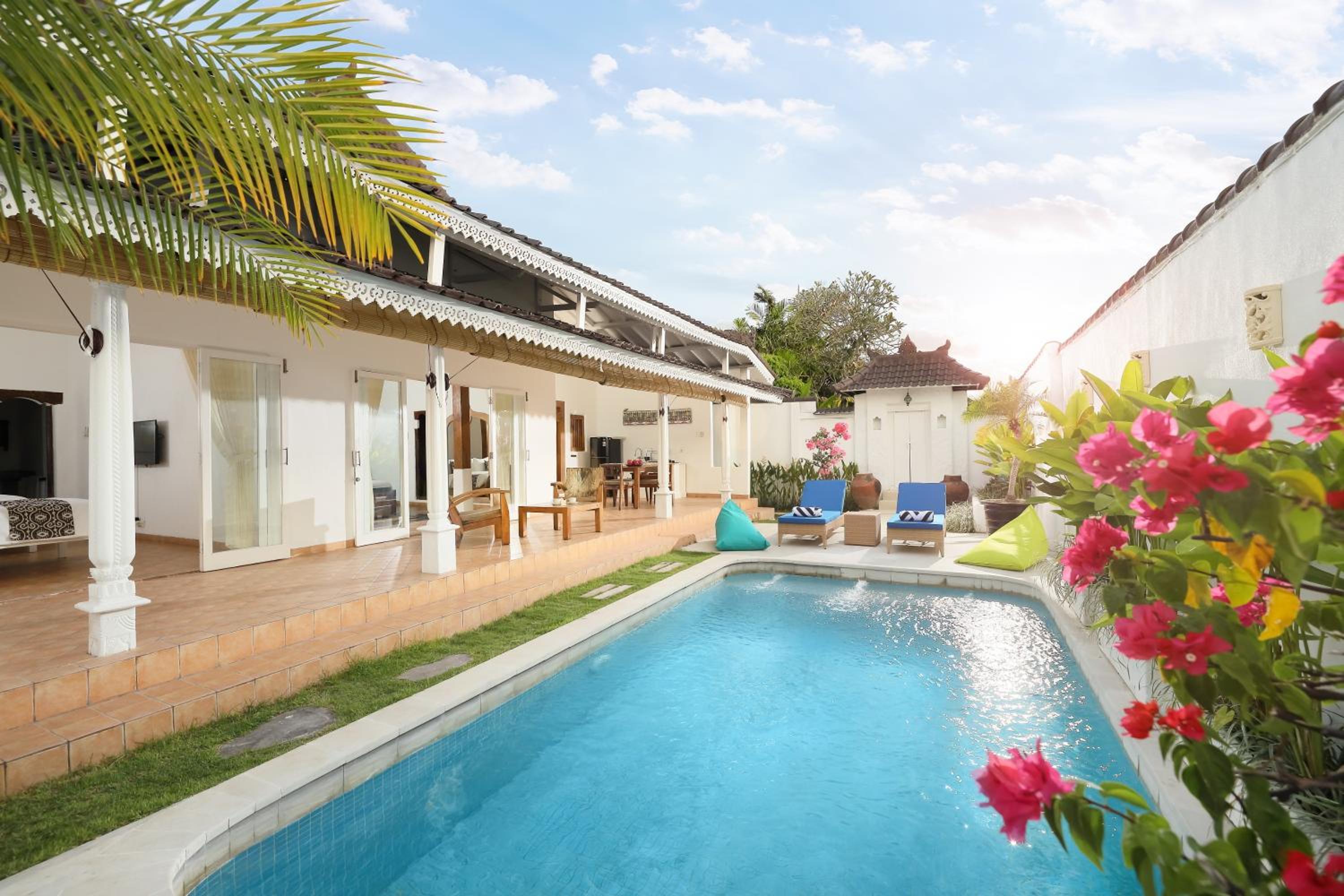 Two-Bedroom Villa - Photo 7